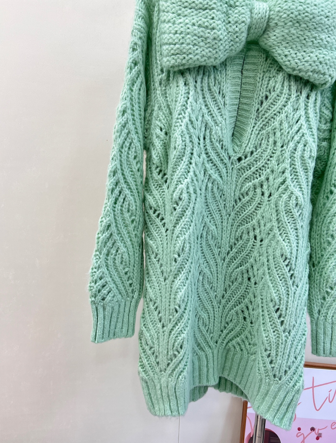 🆕Chanel2025新款蝴蝶结镂空针织裙，定制YB羊绒纱线织造，穿搭舒适，柔软细腻，针织连衣裙剪裁，胸