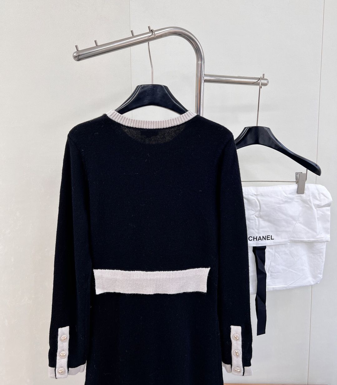 🆕Chanel2025新款撞色口袋针织连衣裙，定制YB羊绒纱线织造，质感光泽，柔软亲肤，圆领针织连衣裙版