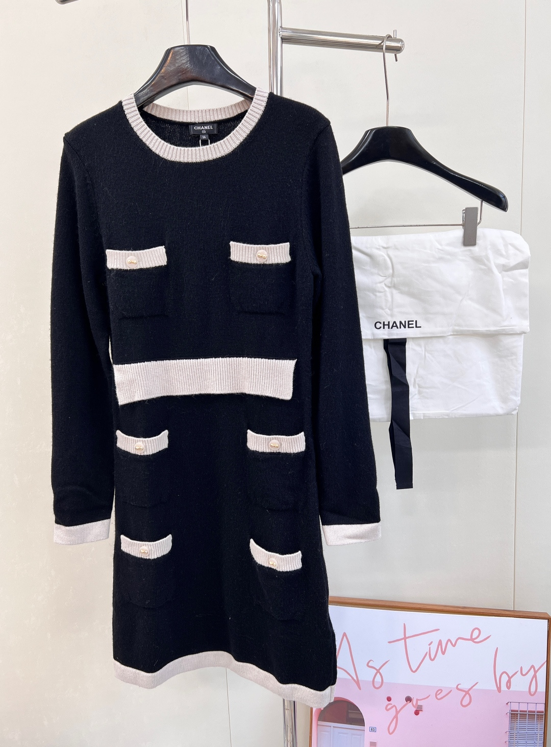 🆕Chanel2025新款撞色口袋针织连衣裙，定制YB羊绒纱线织造，质感光泽，柔软亲肤，圆领针织连衣裙版