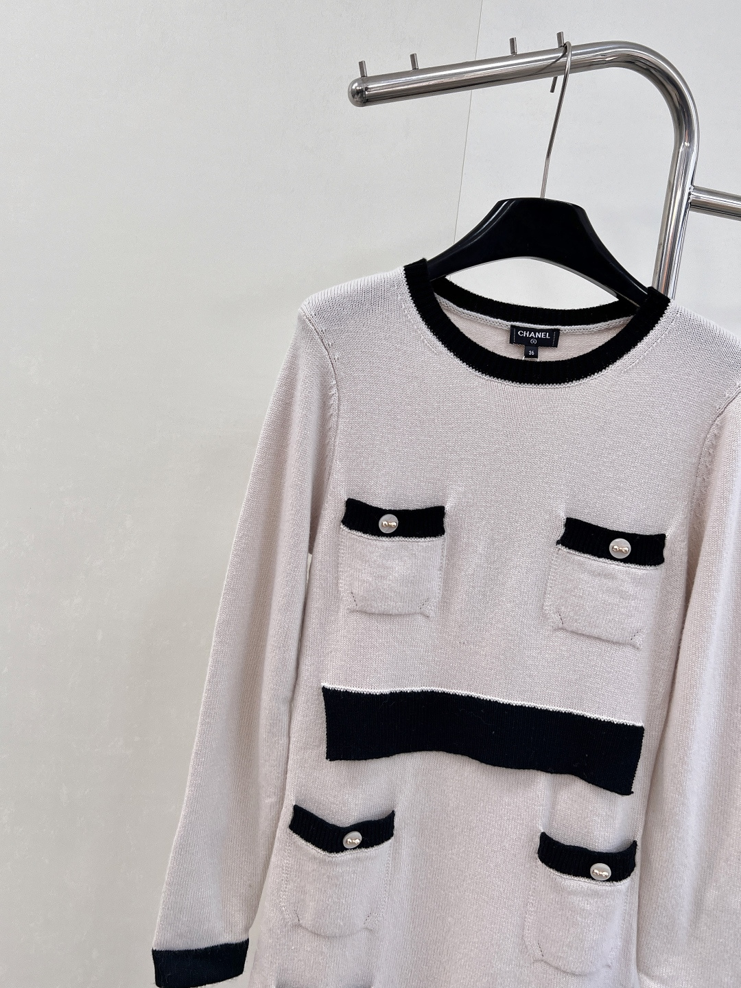 🆕Chanel2025新款撞色口袋针织连衣裙，定制YB羊绒纱线织造，质感光泽，柔软亲肤，圆领针织连衣裙版