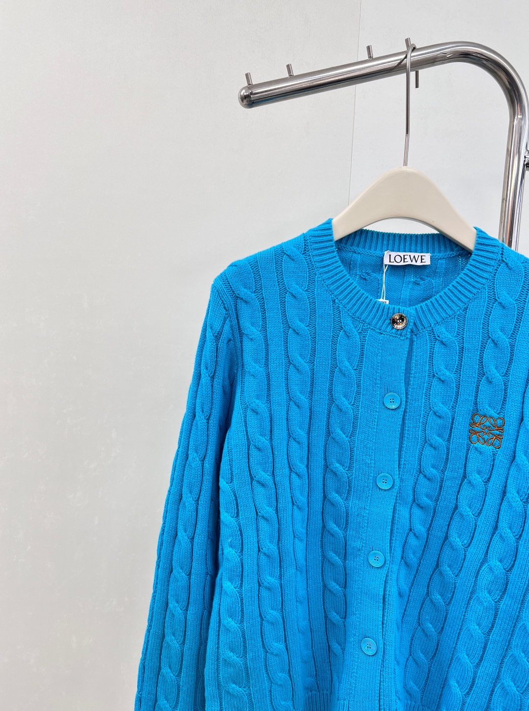 🆕Loewe25Fw早秋新款微标刺绣麻花纹针织开衫丨⚠独家yb开发！高版出品！经典麻花纹理在针织物上立体