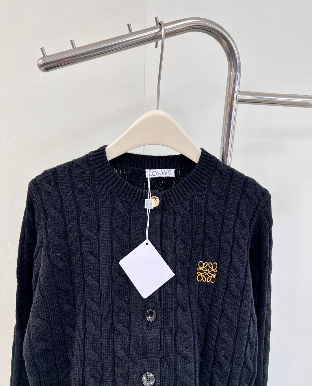 🆕Loewe25Fw早秋新款微标刺绣麻花纹针织开衫丨⚠独家yb开发！高版出品！经典麻花纹理在针织物上立体