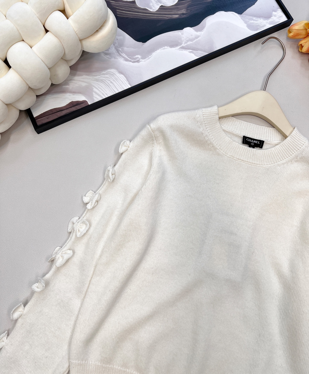 🆕Chanel2025新款袖子蝴蝶结针织上衣，定制YB羊绒纱线织造 质感光泽 柔软亲肤 长袖针织上衣版型