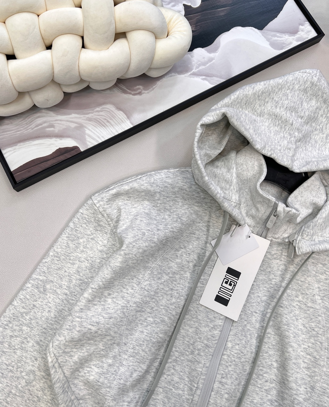 🆕 Lululemon-Scuba全拉链宽松短款可拆卸连帽帽衫Scuba经典连帽全拉链 最好穿的版型没有