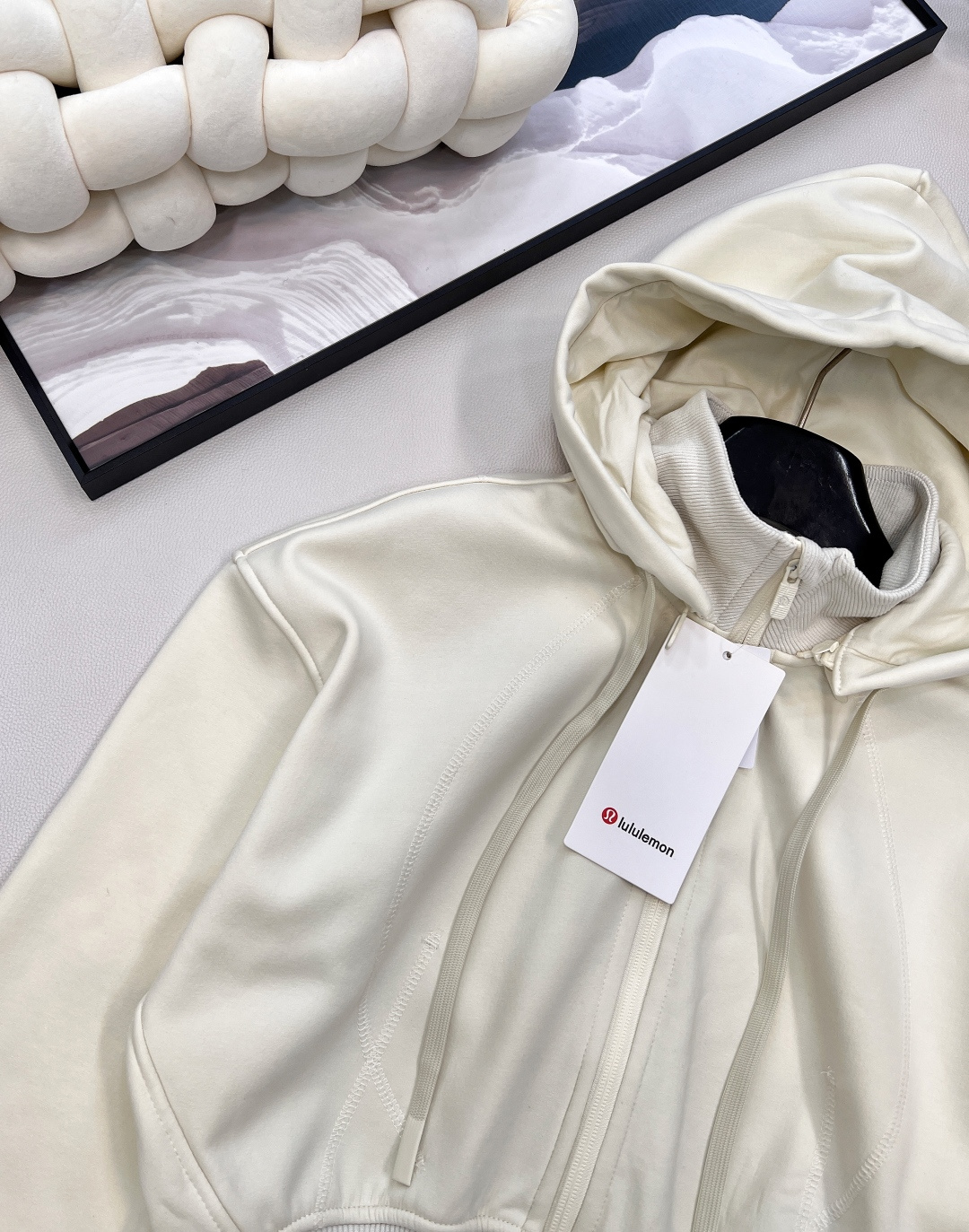 🆕 Lululemon-Scuba全拉链宽松短款可拆卸连帽帽衫Scuba经典连帽全拉链 最好穿的版型没有