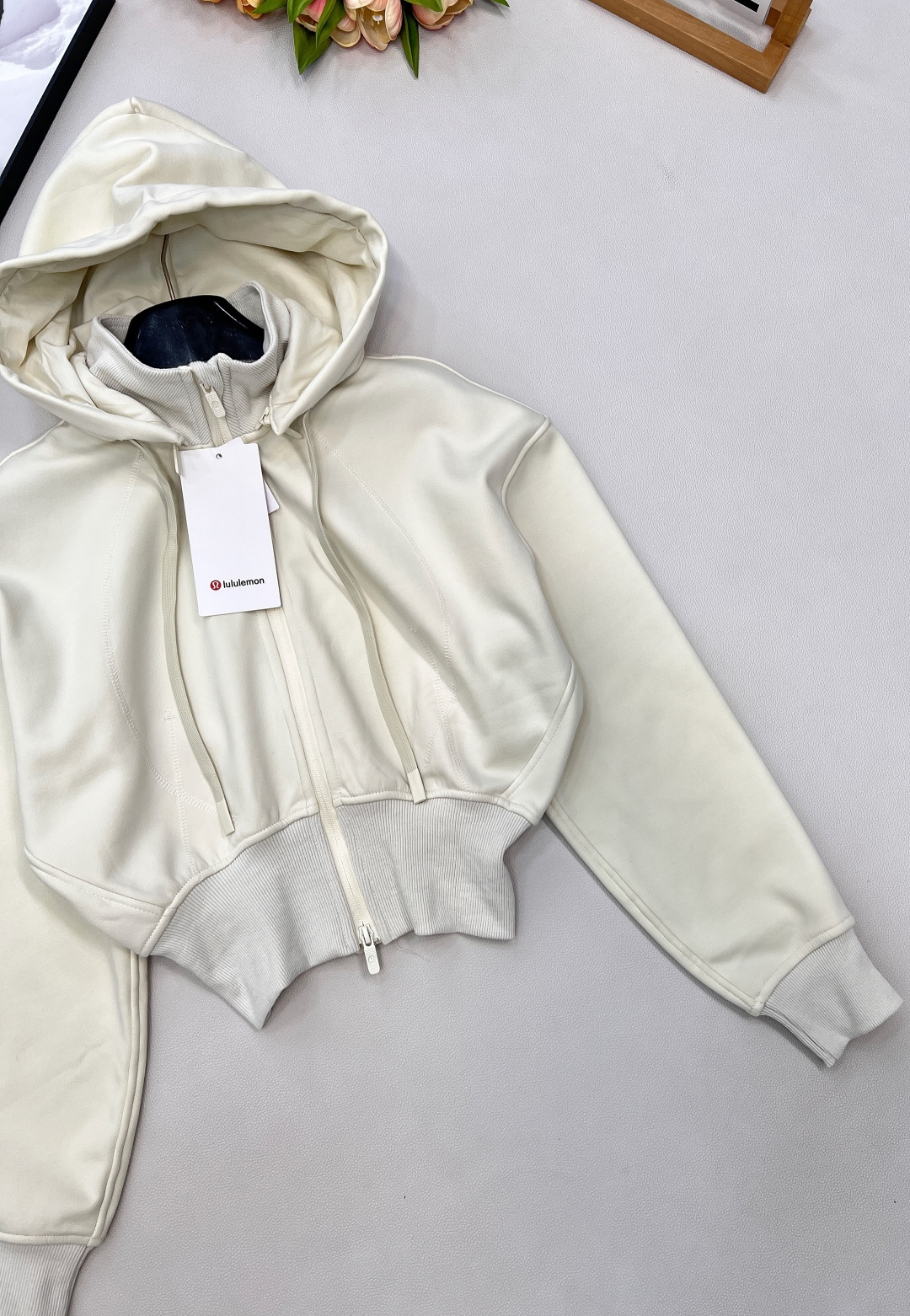 🆕 Lululemon-Scuba全拉链宽松短款可拆卸连帽帽衫Scuba经典连帽全拉链 最好穿的版型没有