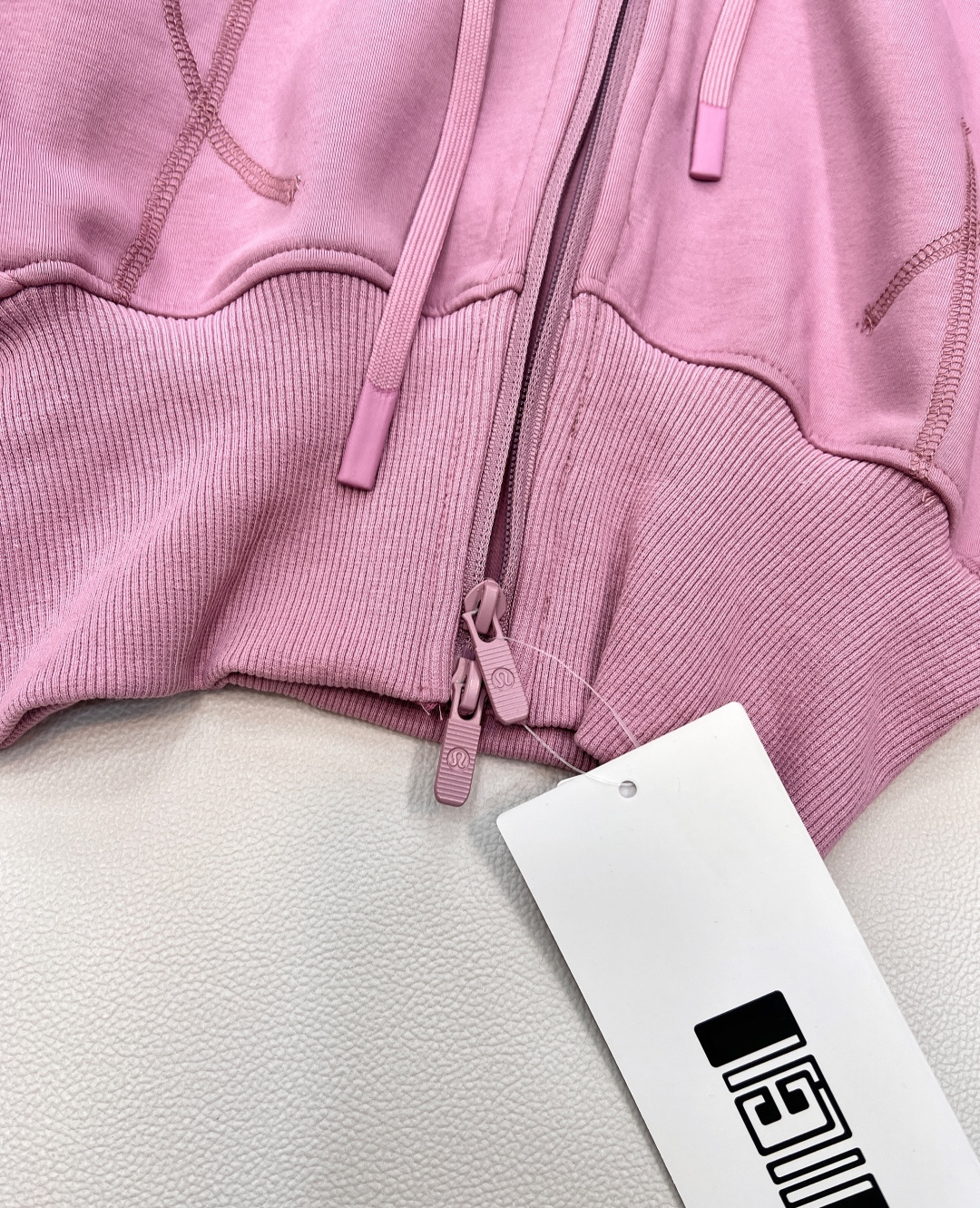 🆕 Lululemon-Scuba全拉链宽松短款可拆卸连帽帽衫Scuba经典连帽全拉链 最好穿的版型没有