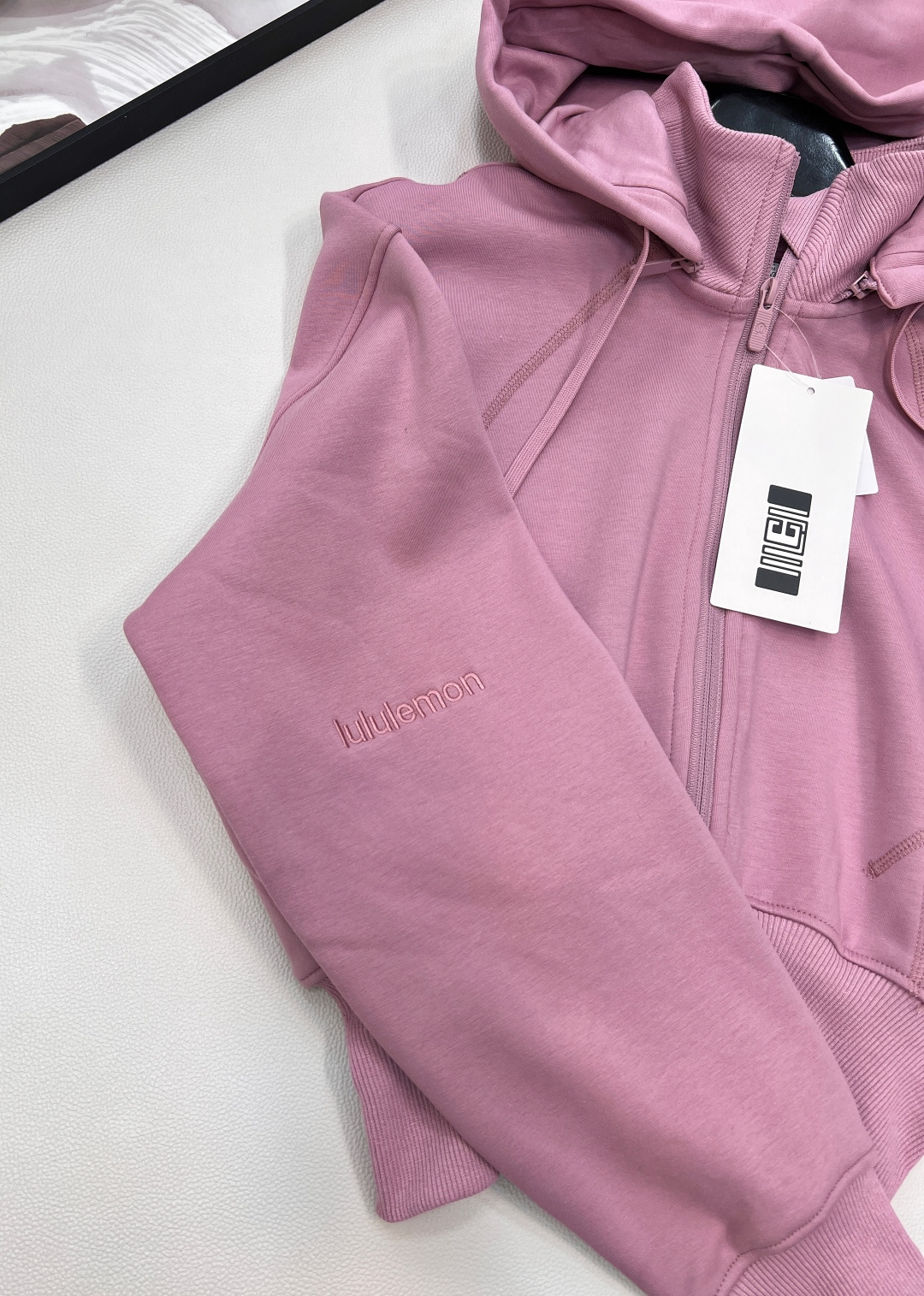 🆕 Lululemon-Scuba全拉链宽松短款可拆卸连帽帽衫Scuba经典连帽全拉链 最好穿的版型没有