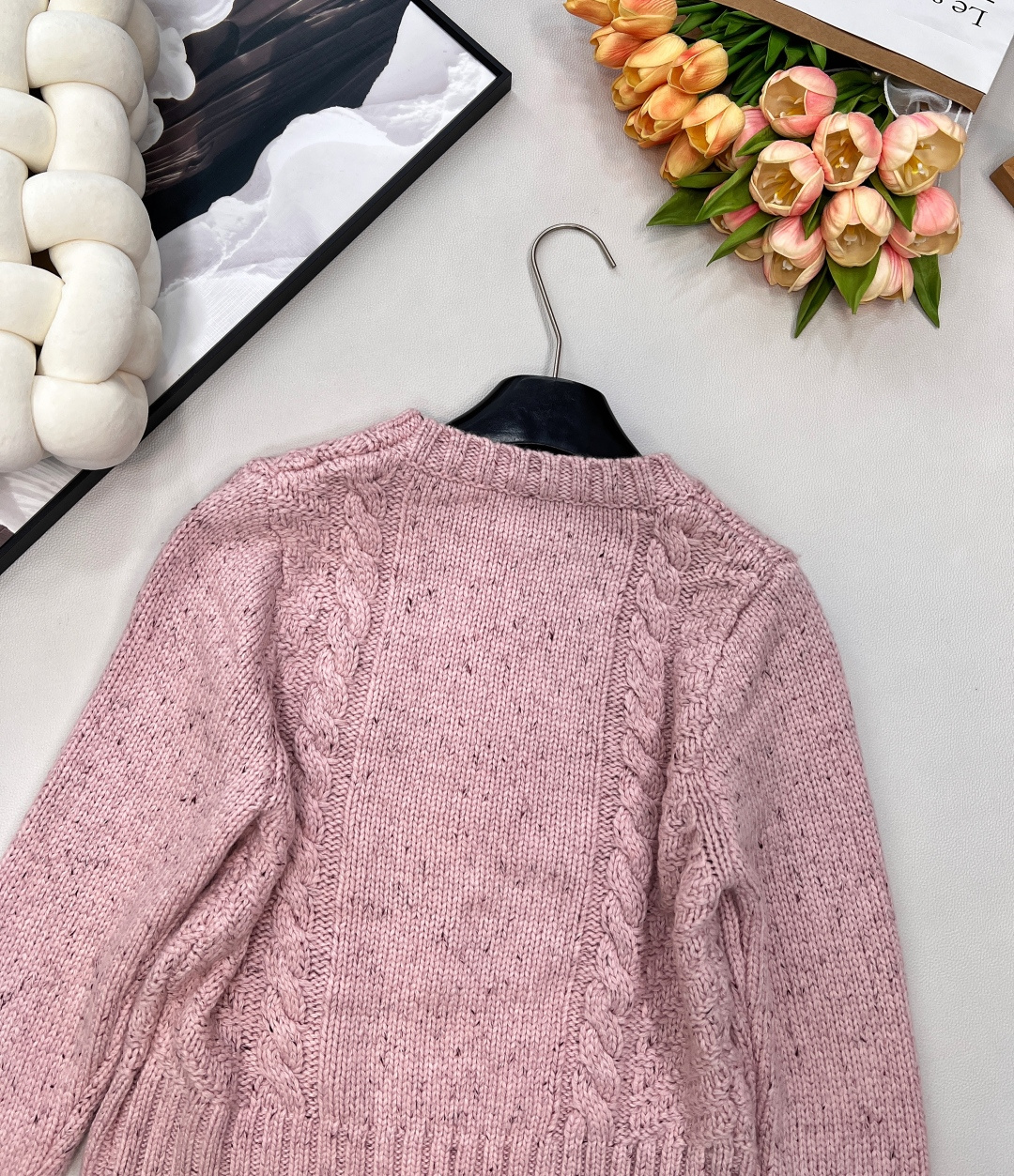 🆕CHANEL 双C字母针织羊毛麻花针织衫毛衣高级奢华，又可以让你在秋冬季瞬间脱颖而出，穿上这件妥妥得C