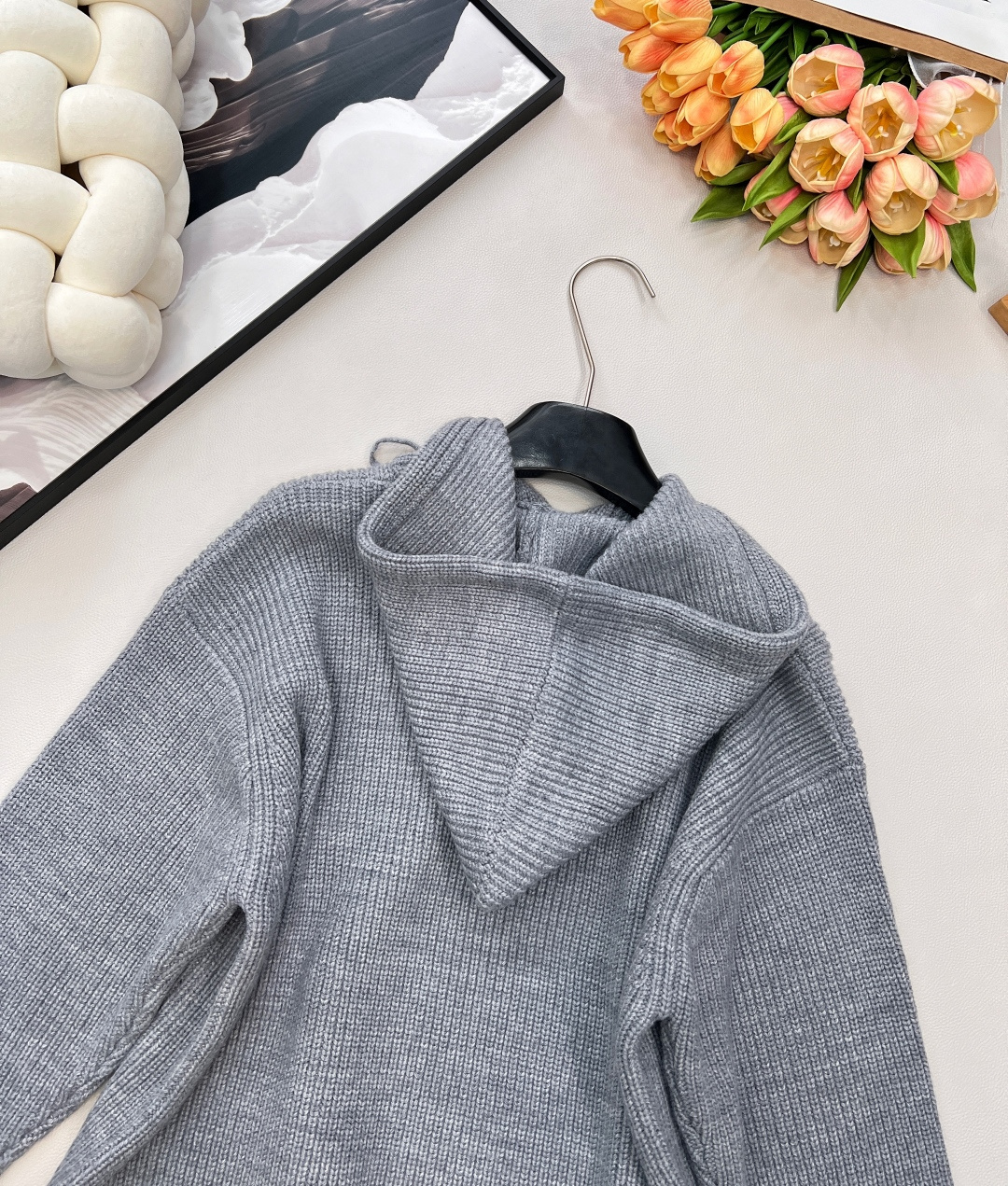 🆕CELINE新款2025连帽刺绣logo徽标宽松显瘦毛衣实在太喜欢了，看一眼就真的不得不爱的款哦!连帽