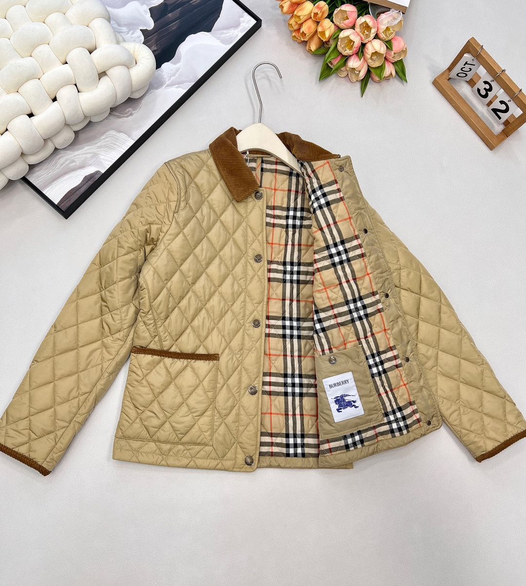🆕BBRBERRY 2025SS新款灯芯绒领藤格纹棉服外套，定制YB防风防水尼龙材质，羽绒棉填充内里，整