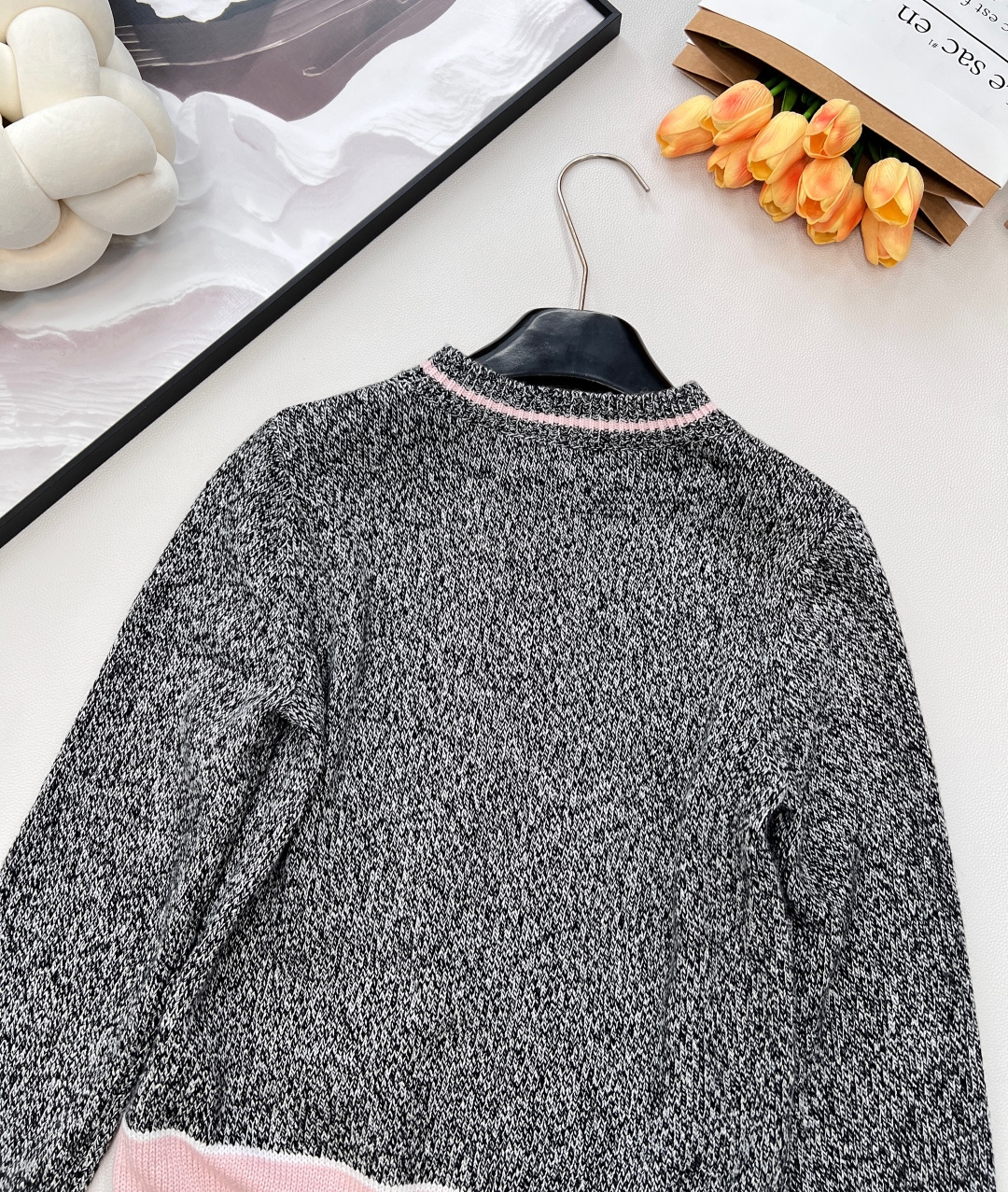 🆕Dior 25AW🆕秋冬必备新品！采用进口山羊绒➕羊毛混纺 上身超级无敌舒服！经典雪花纹搭配腰部粉白条