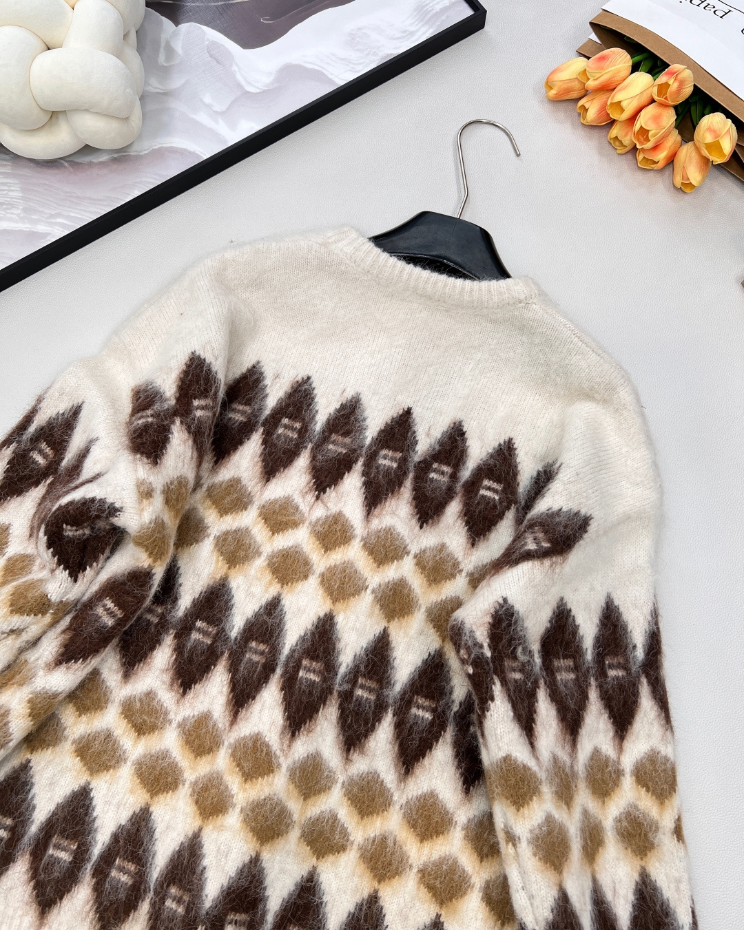 🆕 CELINE 凯旋门钩花条菱格针织毛衣羊毛混纺原版面料 学院风菱格毛衣 松松软软粗针毛衣 毛茸茸的感