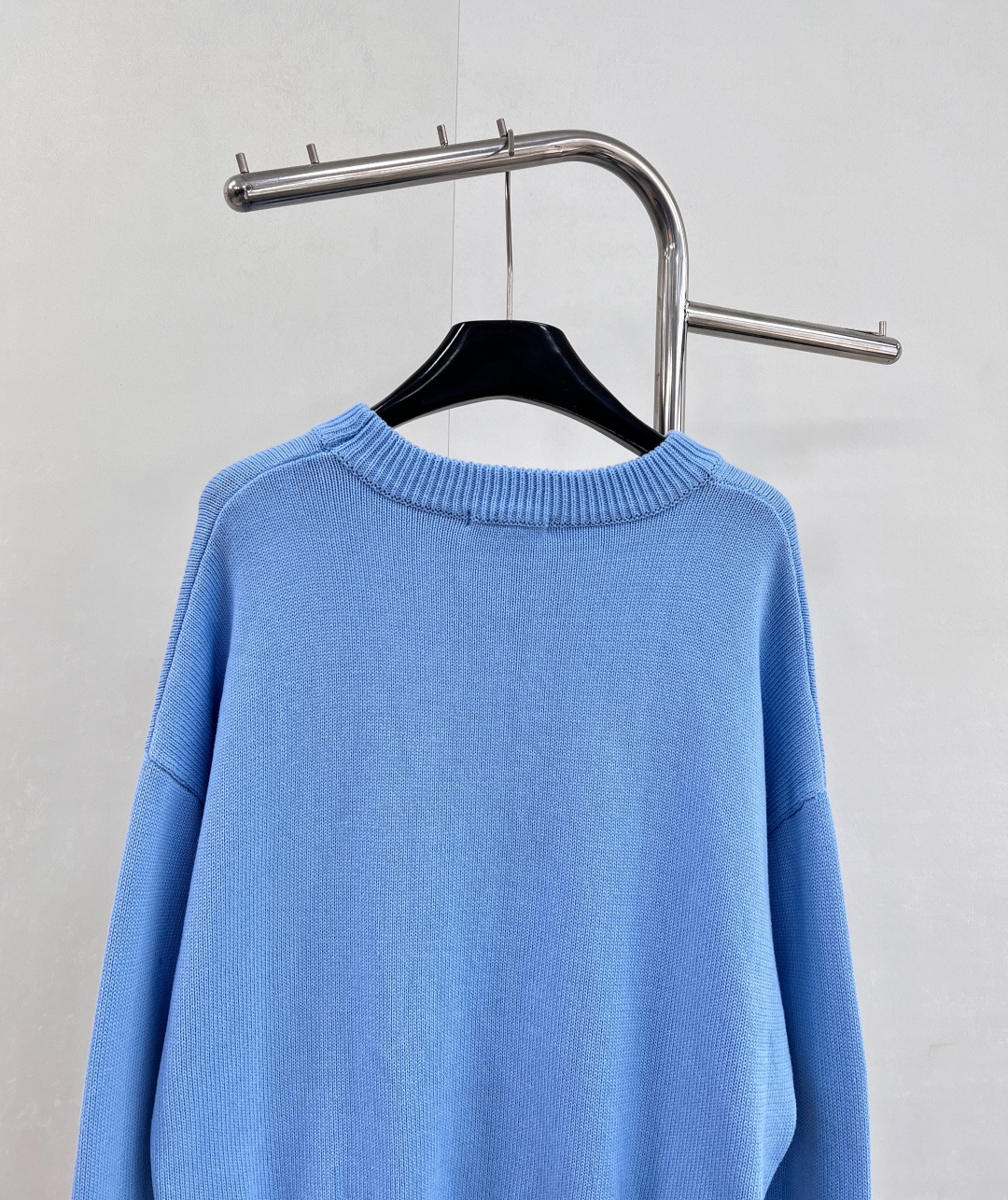 🆕AMI 📥铁塔爱心毛衣🧢🧢一眼万年 是心动的感觉没错了💙💙💙这件火遍大江南北 明星网红都在穿！你确定不