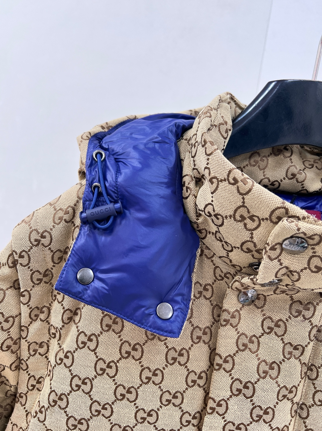 🆕Gucci25FW秋冬新款老花可拆卸袖羽绒服丨⚠独家高版出品！复古棕调双G满印面料，自带标志性的贵气质