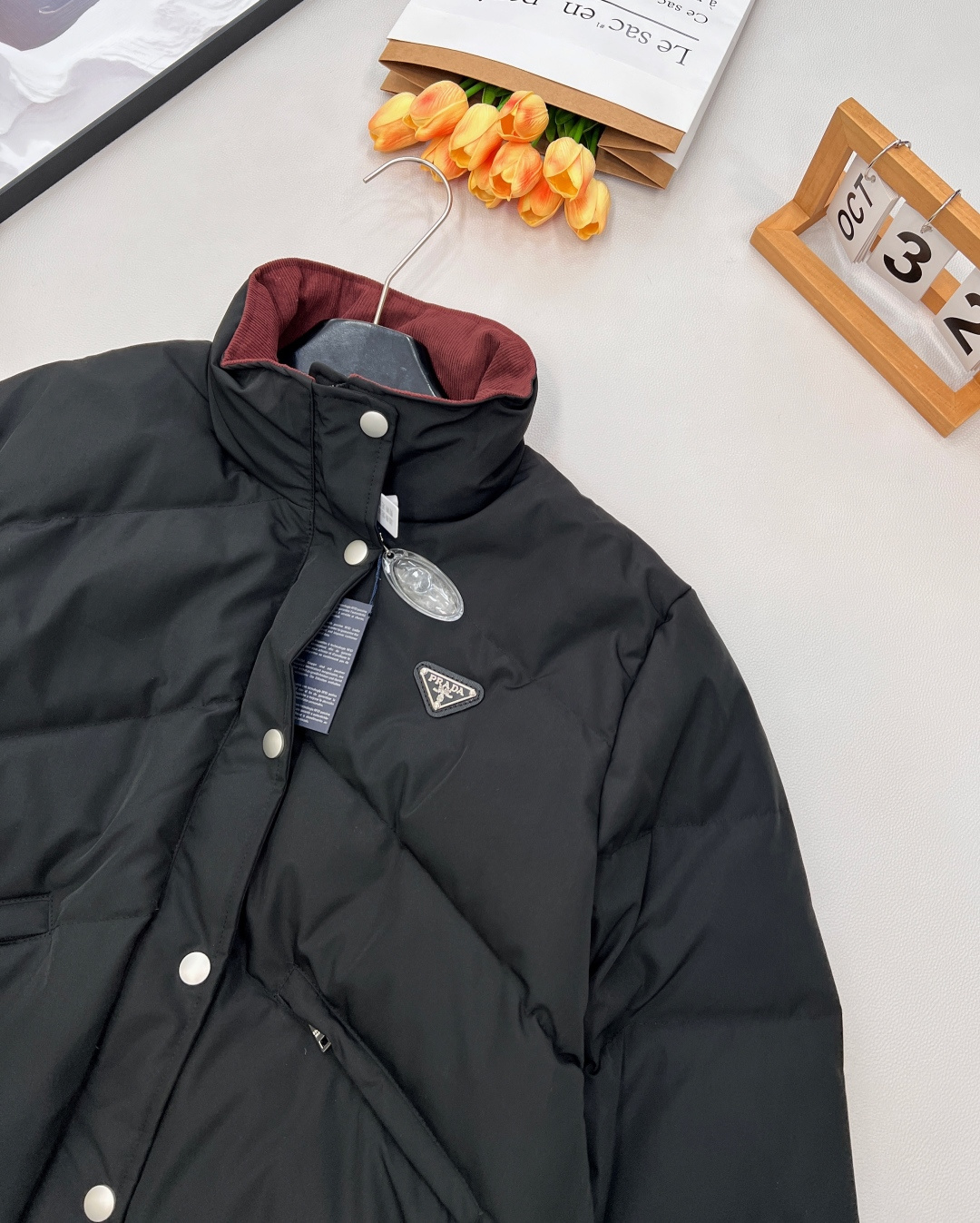 🆕Prada25年秋冬新款三角徽标立领府绸质感羽绒服夹克外套丨⚠独家yb开发！高版出品！以立领设计重构经