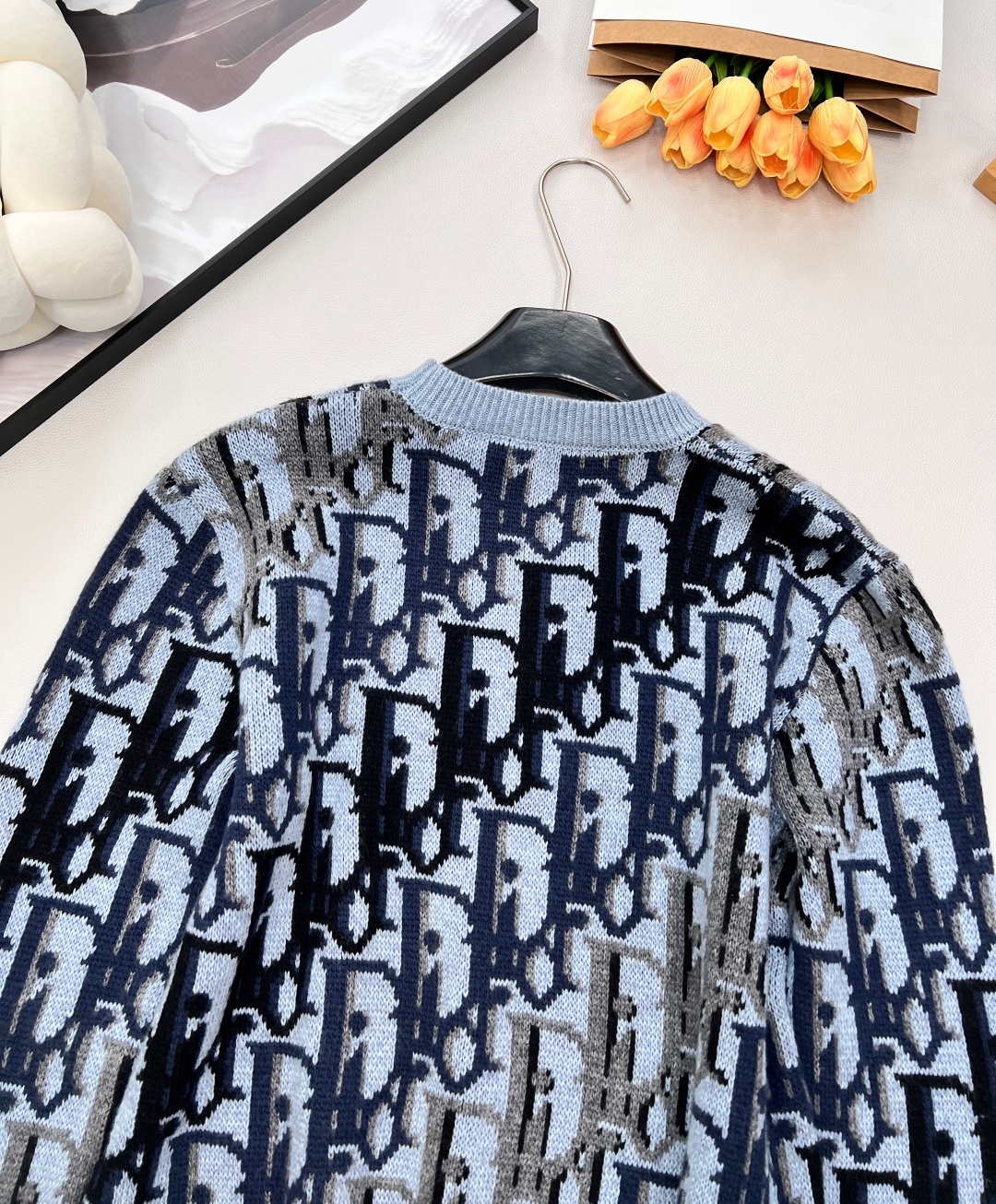 🆕25SSDior 迪奥老花提花羊毛针织衫毛衣!提花彩色毛衣,毛料采用7针进口机编织制造采用羊毛含量纱线