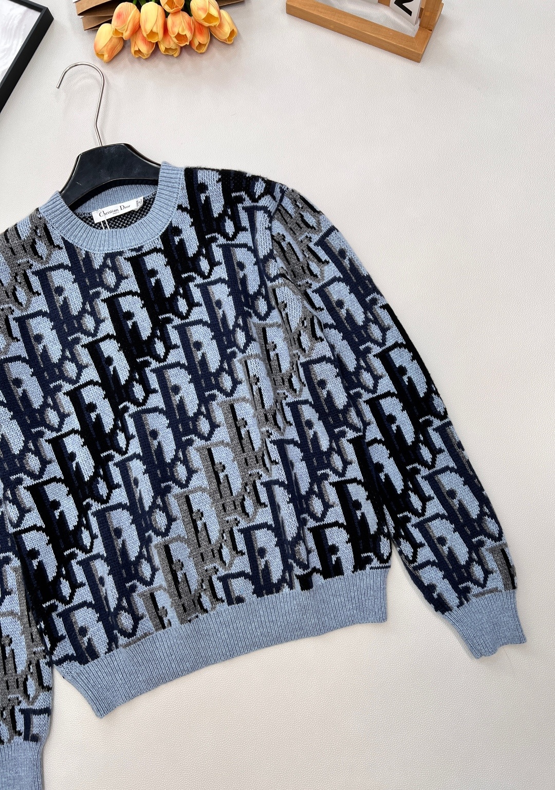 🆕25SSDior 迪奥老花提花羊毛针织衫毛衣!提花彩色毛衣,毛料采用7针进口机编织制造采用羊毛含量纱线