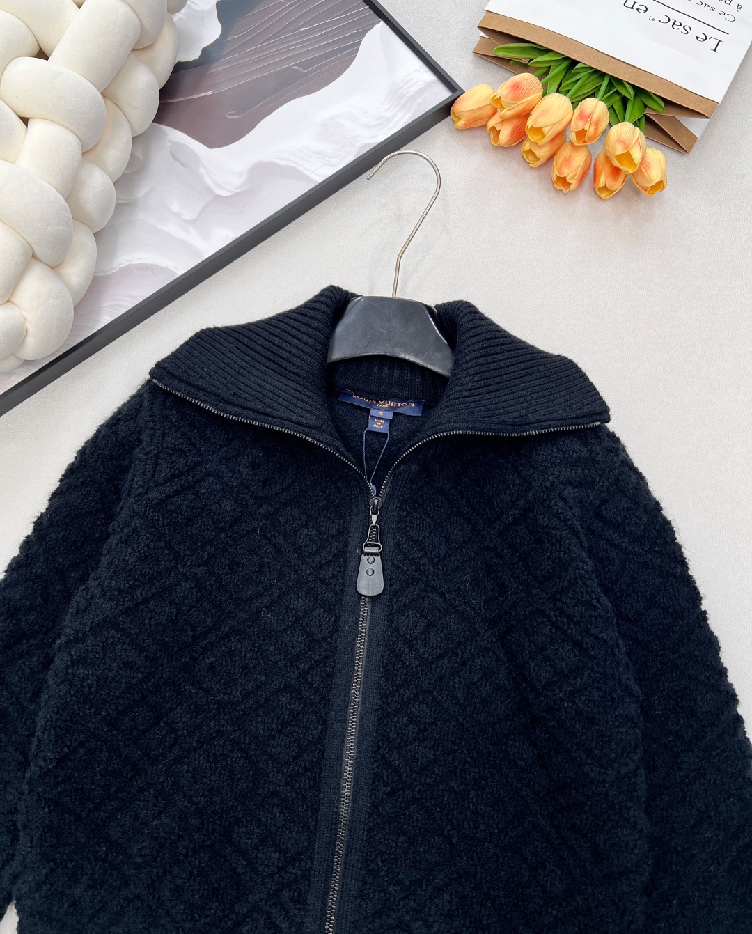 🆕Louis Vuitton2025新款立体提花针织拉链翻领外套，滑雪🎿系列#定制YB羊绒羊毛纱线织造，