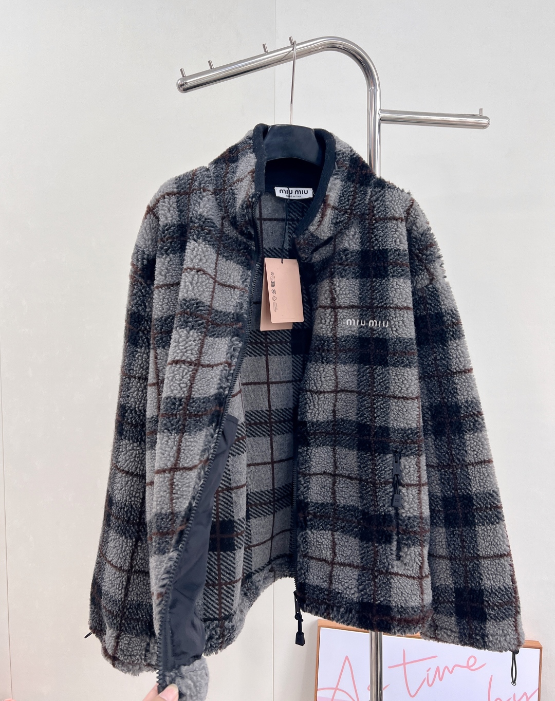 🆕MiuMiu25Fw秋冬新款学院风摇粒绒格纹外套丨⚠独家yb开发！高版出品！高密度羊毛摇粒绒面料，自带