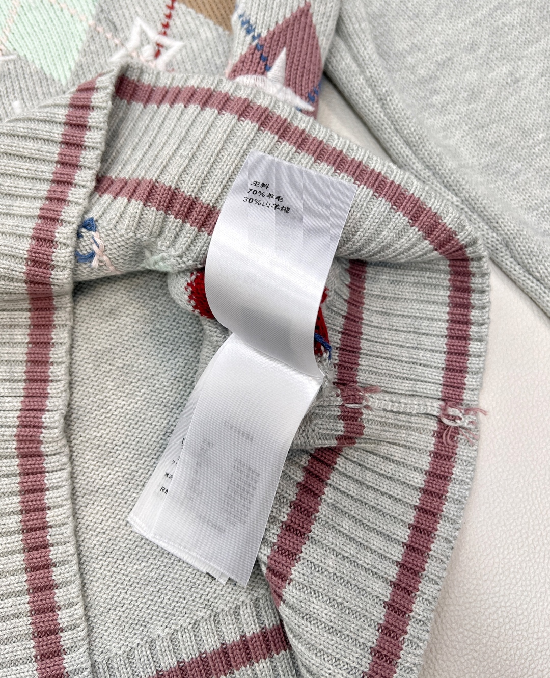 🆕Louis vuitton2025新款菱格刺绣针织套头毛衣，定制YB羊毛纱线织造，质感细腻，穿搭舒适，