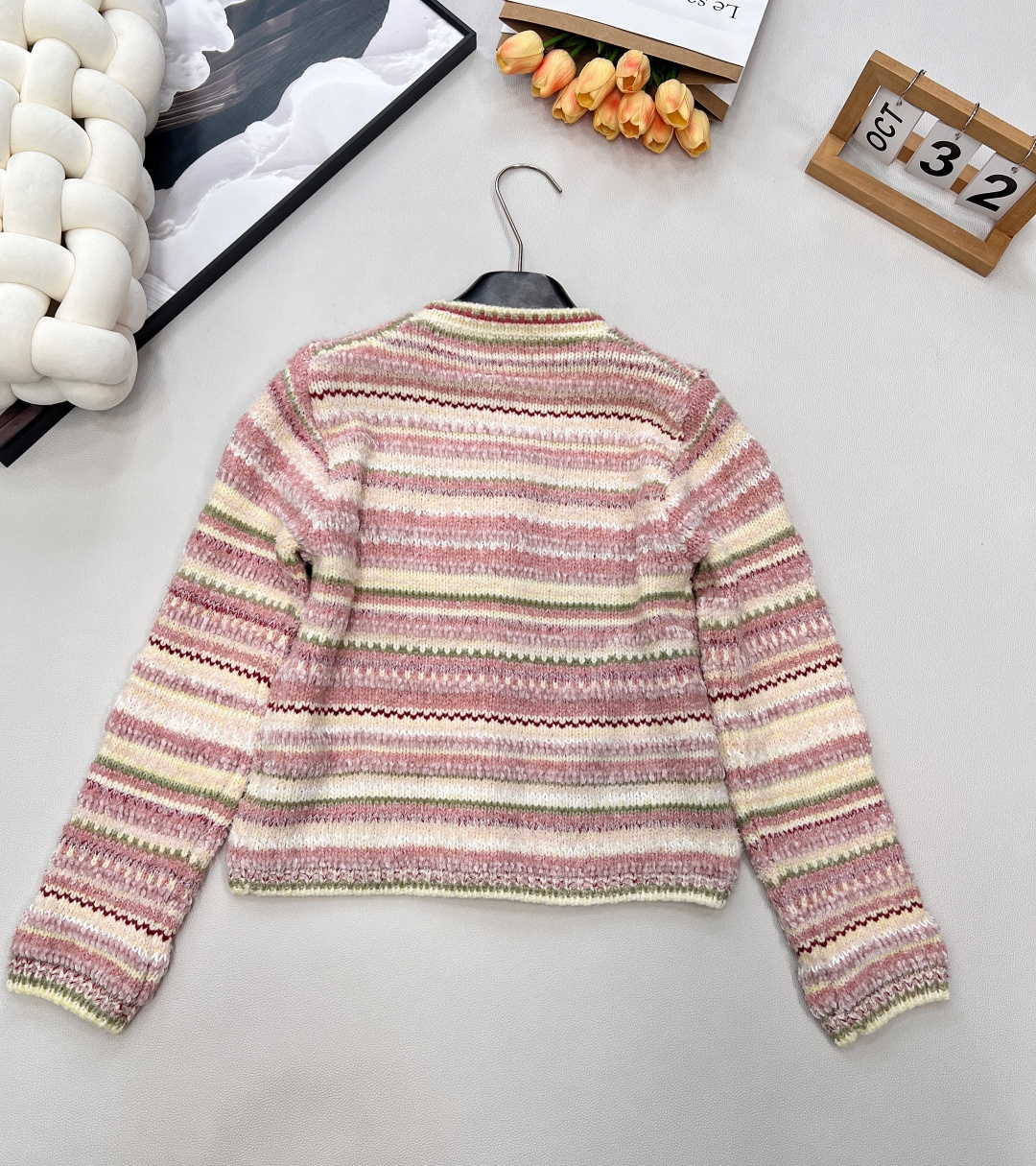 🆕Chanel新款撞色条纹圆领针织开衫，定制YB多色纱线织造 不同材质融入 质感高级 细腻柔软 圆领针织