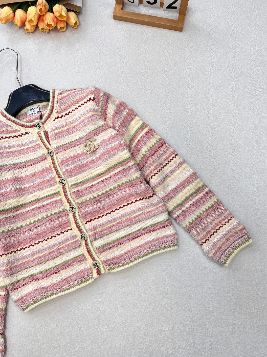 🆕Chanel新款撞色条纹圆领针织开衫，定制YB多色纱线织造 不同材质融入 质感高级 细腻柔软 圆领针织