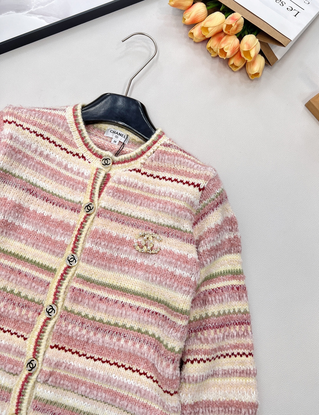 🆕Chanel新款撞色条纹圆领针织开衫，定制YB多色纱线织造 不同材质融入 质感高级 细腻柔软 圆领针织
