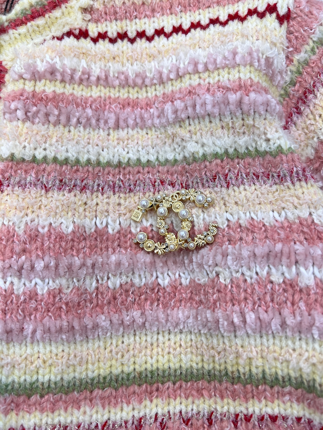 🆕Chanel新款撞色条纹圆领针织开衫，定制YB多色纱线织造 不同材质融入 质感高级 细腻柔软 圆领针织