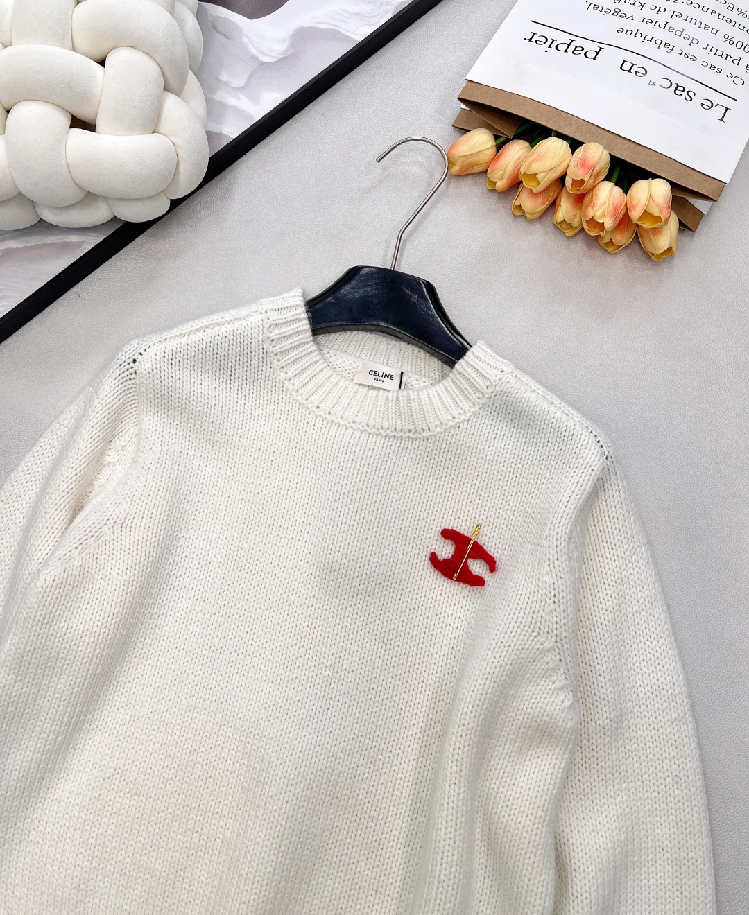 🆕CELINE新款凯旋门2025秋冬季新款显瘦百搭毛衣，羊毛针织衫 胸口处的图案可以摘下来diy在任意一