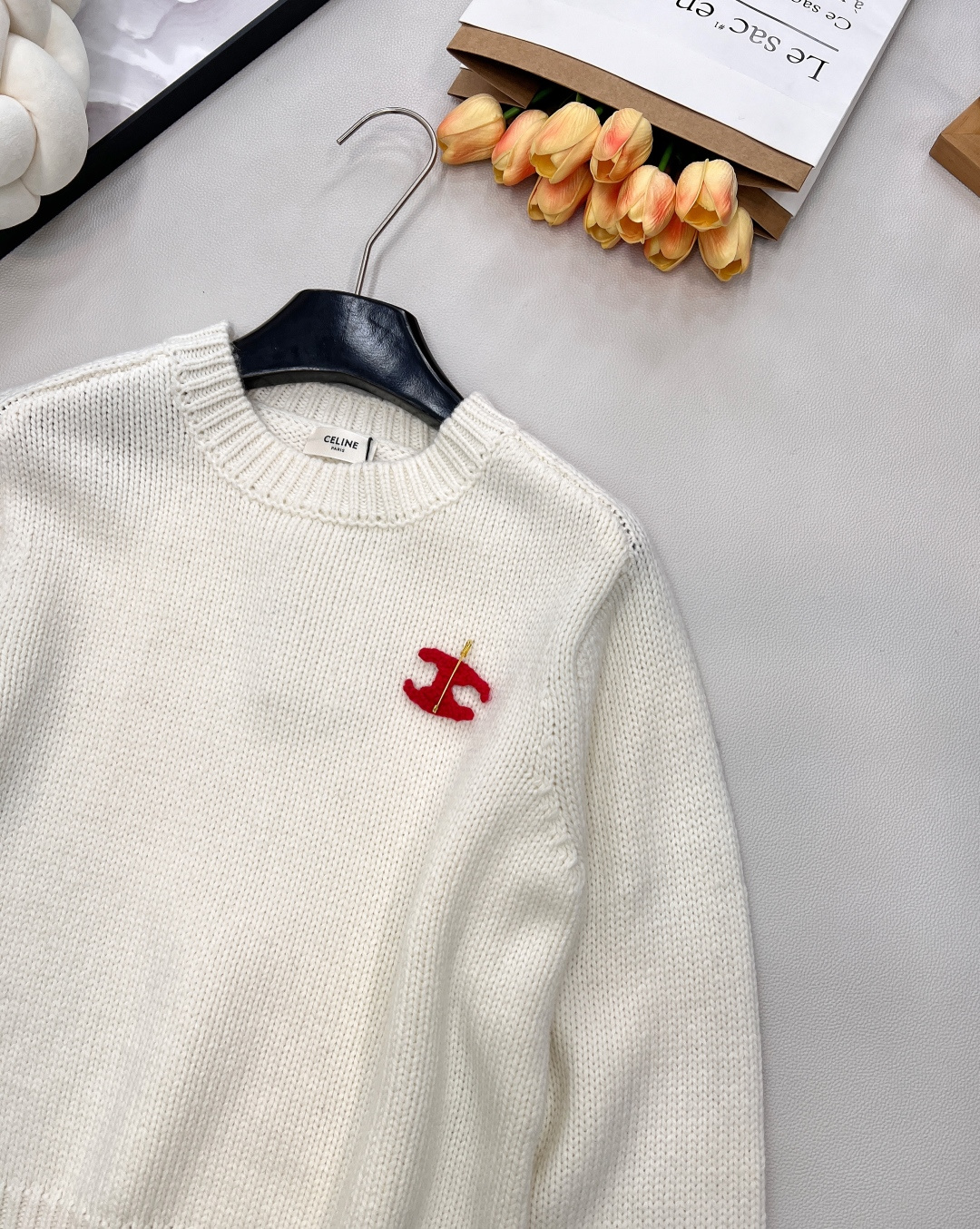 🆕CELINE新款凯旋门2025秋冬季新款显瘦百搭毛衣，羊毛针织衫 胸口处的图案可以摘下来diy在任意一