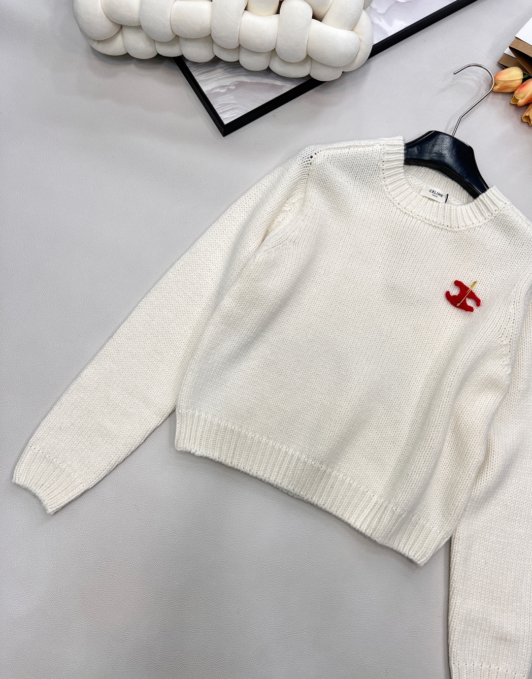 🆕CELINE新款凯旋门2025秋冬季新款显瘦百搭毛衣，羊毛针织衫 胸口处的图案可以摘下来diy在任意一