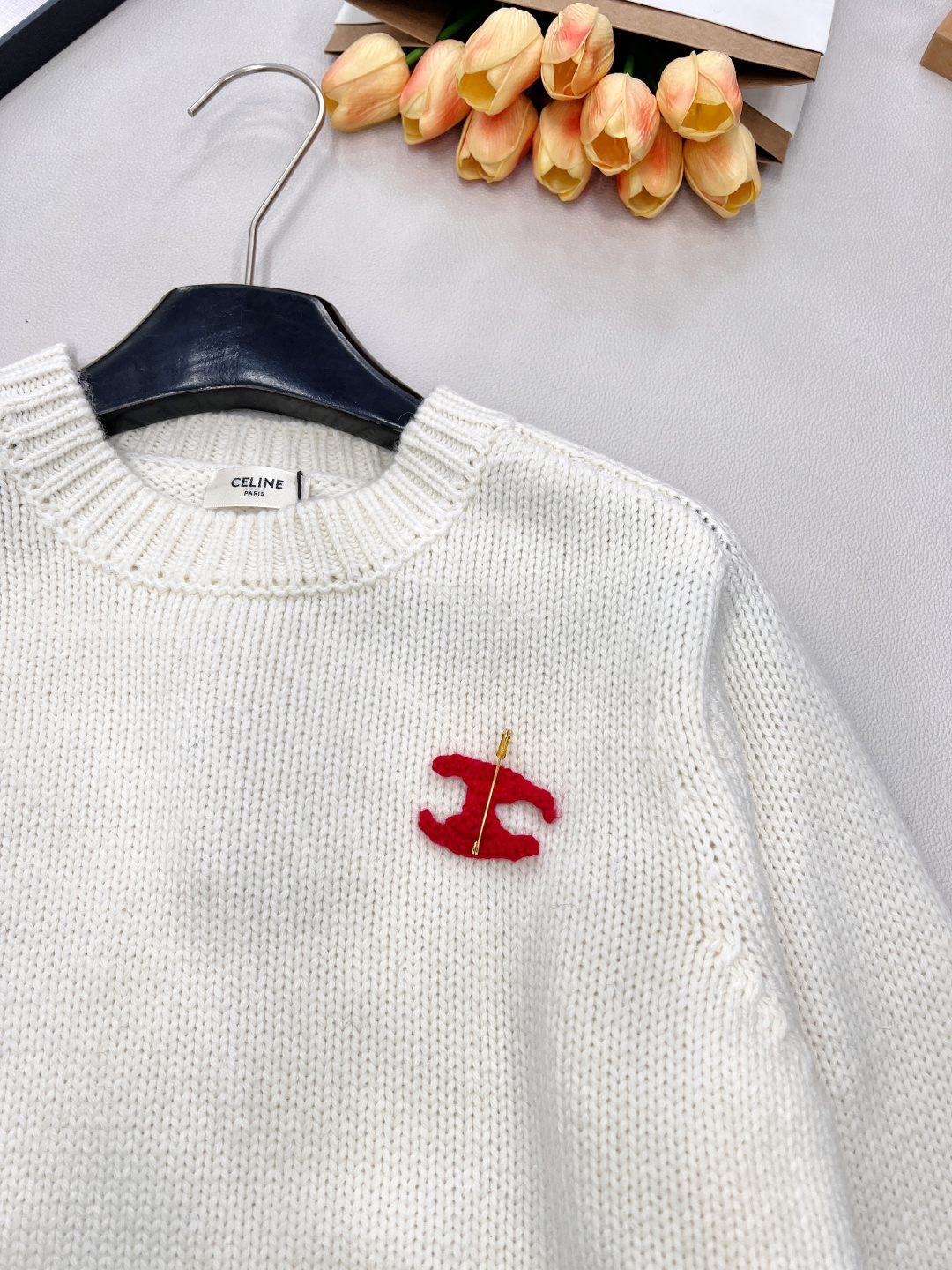 🆕CELINE新款凯旋门2025秋冬季新款显瘦百搭毛衣，羊毛针织衫 胸口处的图案可以摘下来diy在任意一