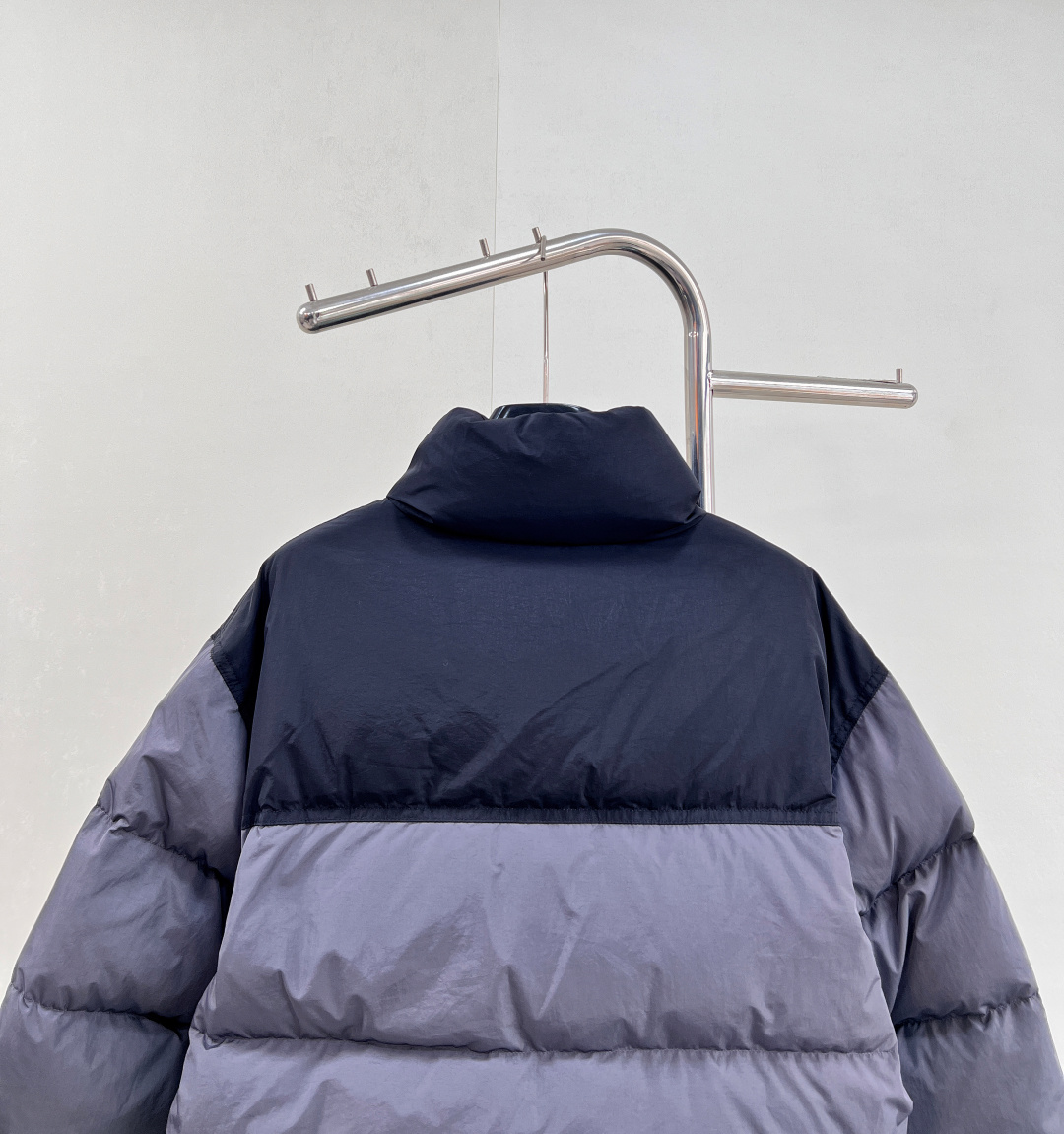 🆕Alexander wang2025新款拼色长方压纹立领羽绒服，定制YB进口再生尼龙材质，白鸭绒填充内