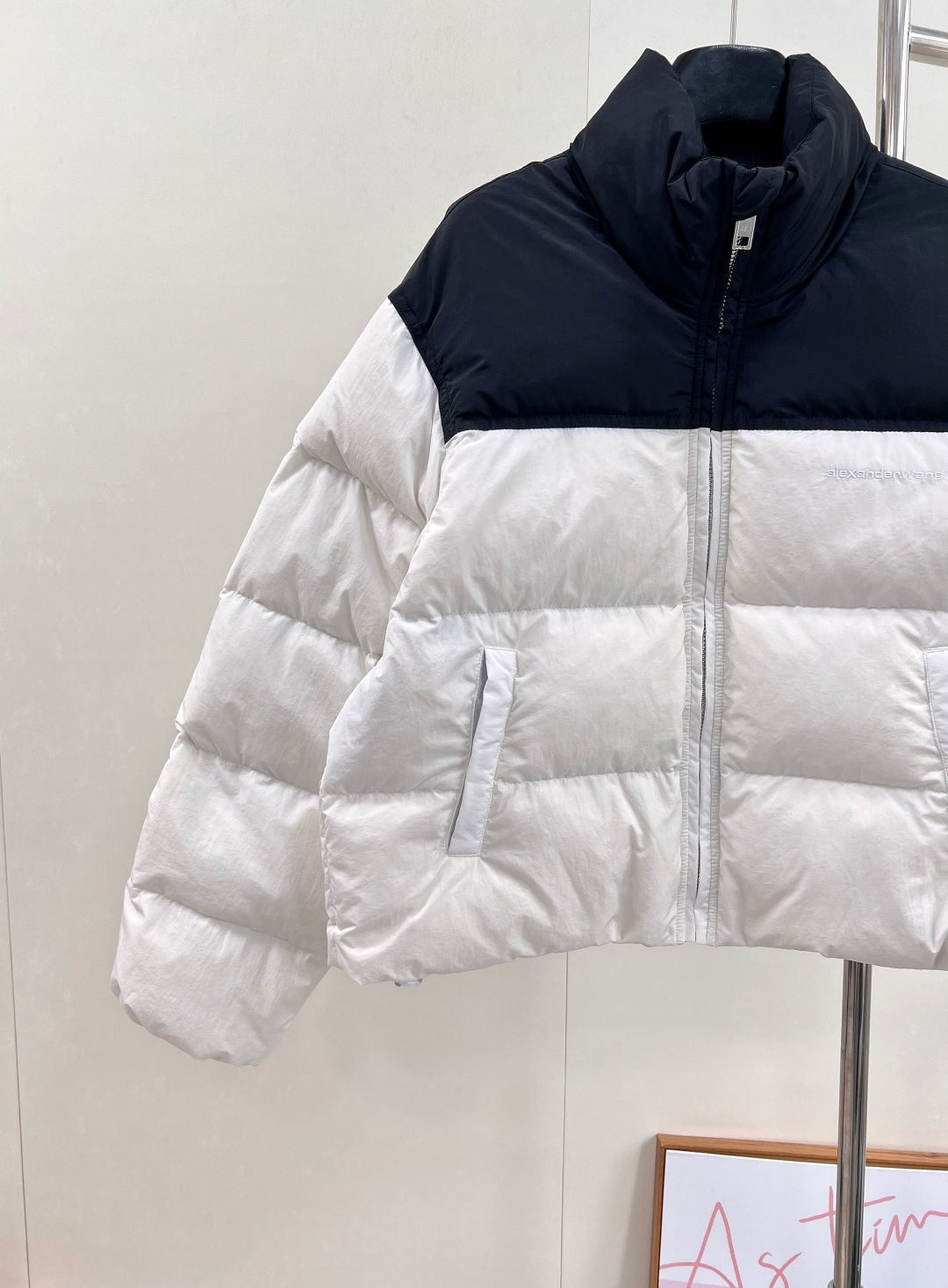 🆕Alexander wang2025新款拼色长方压纹立领羽绒服，定制YB进口再生尼龙材质，白鸭绒填充内