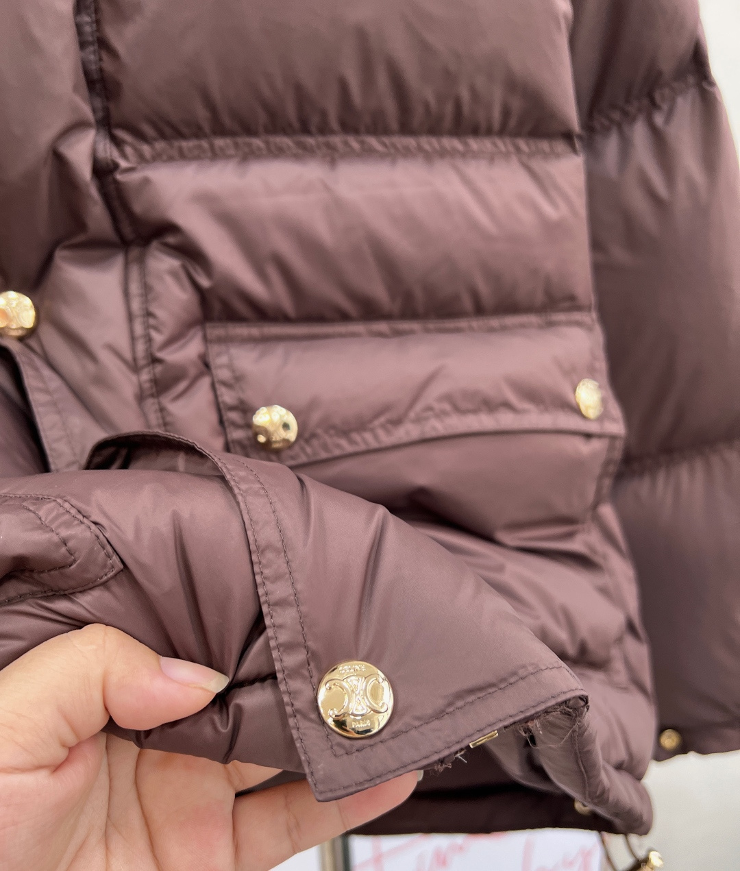 🆕Celine2025新款立领羽绒棉服，定制YB防风防水尼龙材质，羽绒棉填充内里，整件轻盈保暖 领边针织