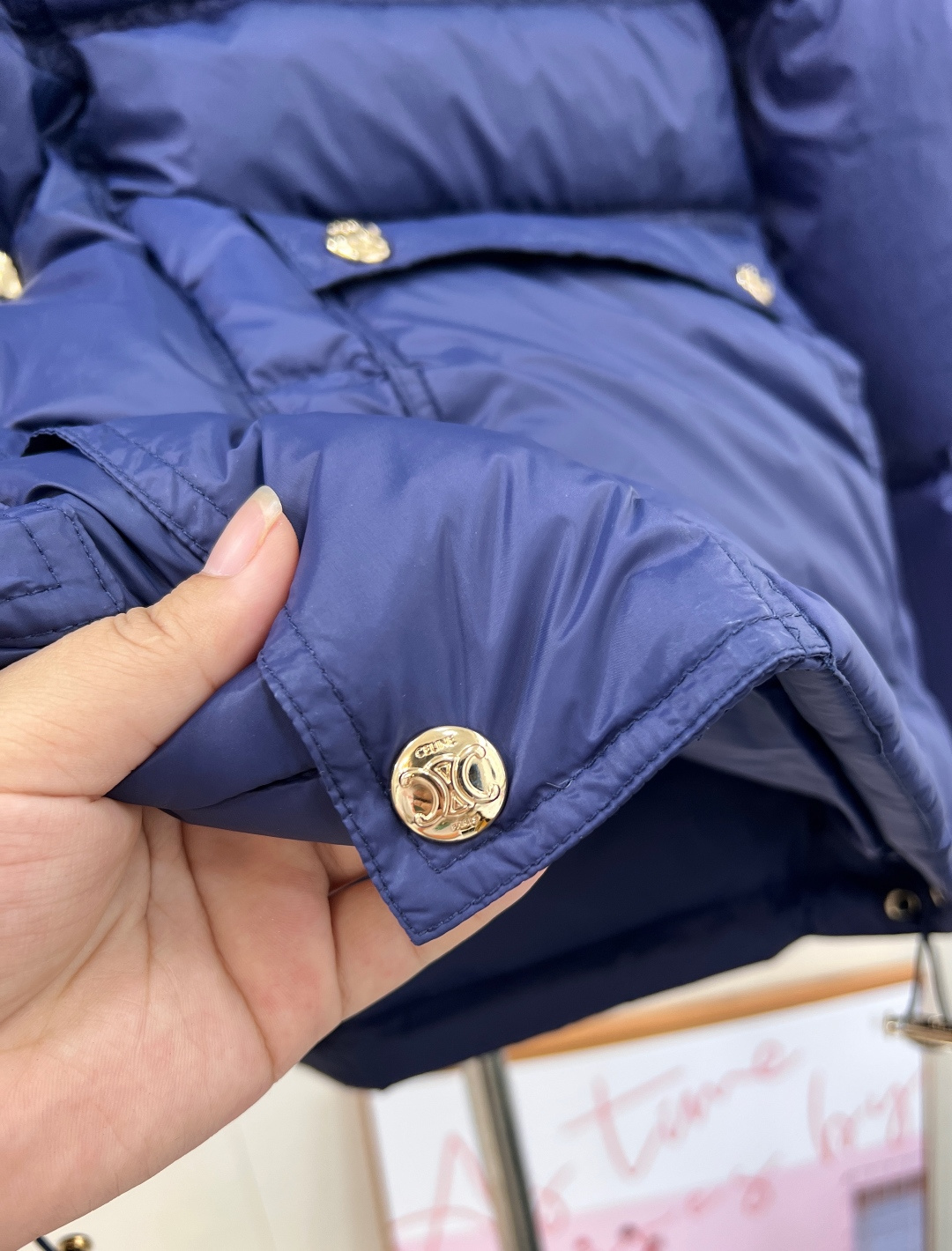 🆕Celine2025新款立领羽绒棉服，定制YB防风防水尼龙材质，羽绒棉填充内里，整件轻盈保暖 领边针织