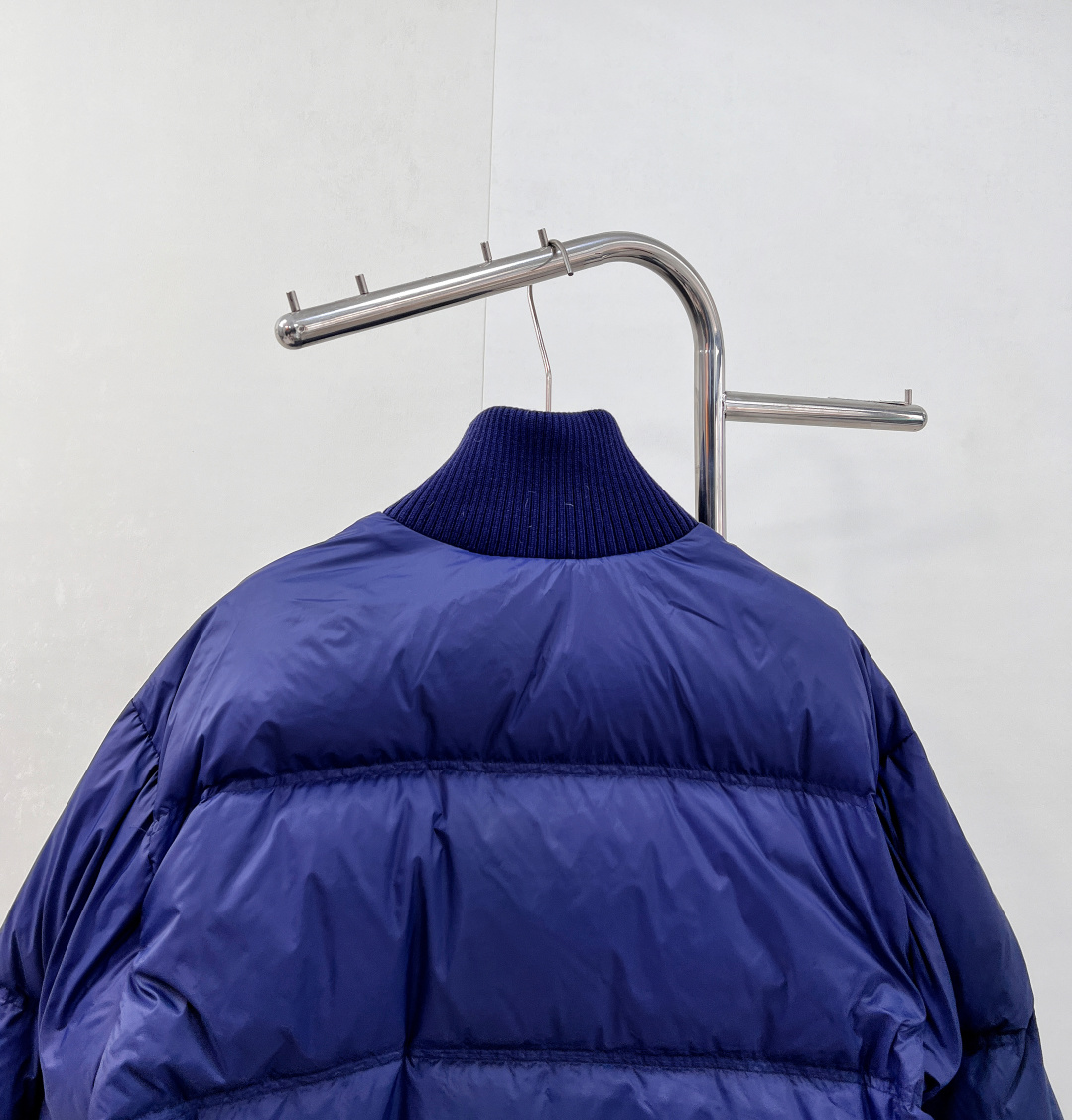 🆕Celine2025新款立领羽绒棉服，定制YB防风防水尼龙材质，羽绒棉填充内里，整件轻盈保暖 领边针织