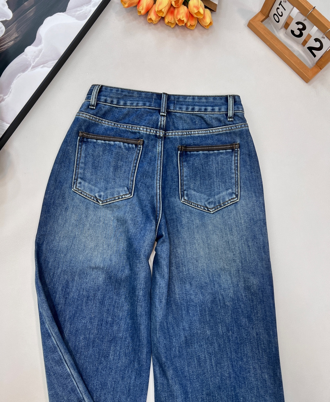 🆕CHANEL新款小香风-冬季抓毛加绒直筒牛仔裤👖秋冬必备系列，采用原色酵母复古怀旧水洗工艺精选进口牛仔
