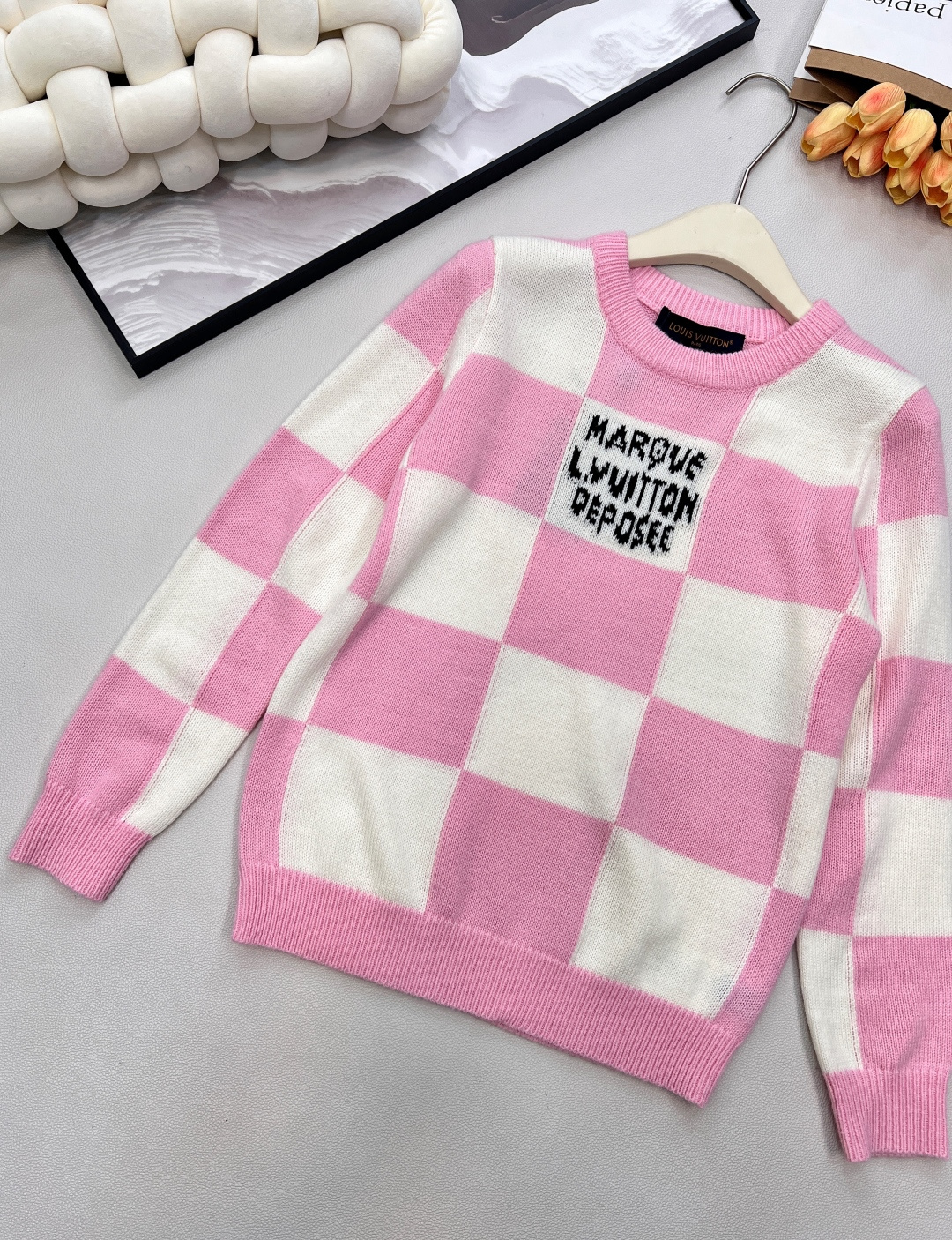 🆕LOUIS VUITTON新款棋盘格针织上衣， 个性的撞色棋盘格图案设计简直精致进骨子里了 高级感一下