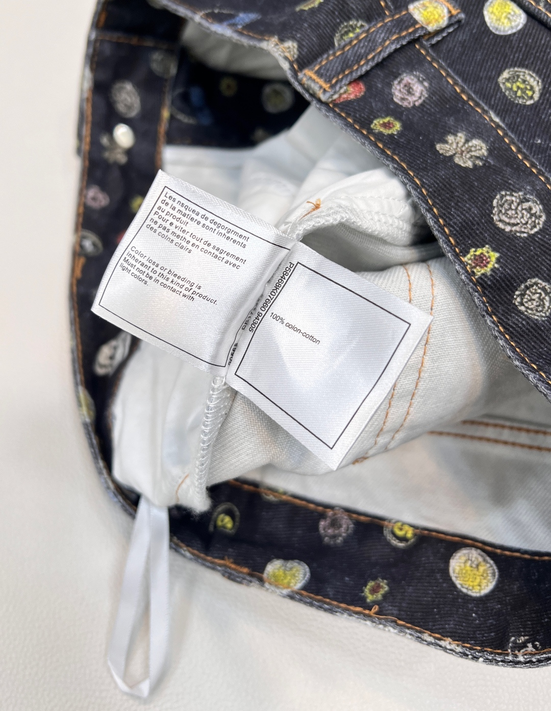 🆕CHANEL新款小香风Chanel 2025B秋冬新款系列，3D打印彩色满印双色黑白牛仔裤👖～大胆的秀