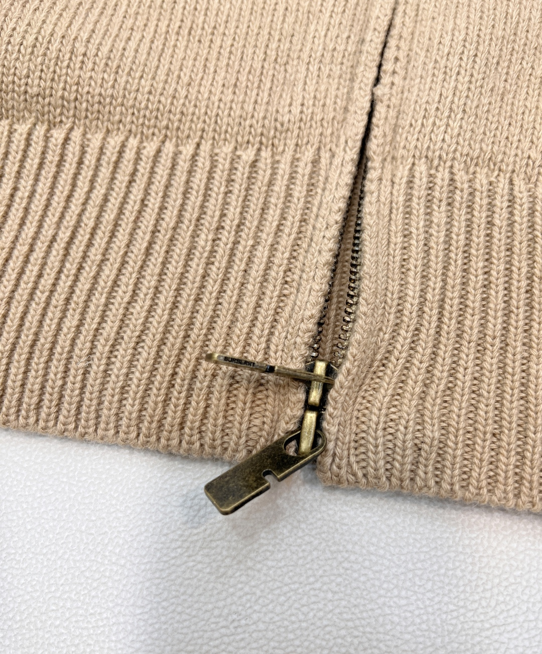 🆕Burbrery 25FW秋冬新款 羊毛羊绒拉链连帽针织外套丨⚠独家yb开发！高版出品！精选71%绵羊