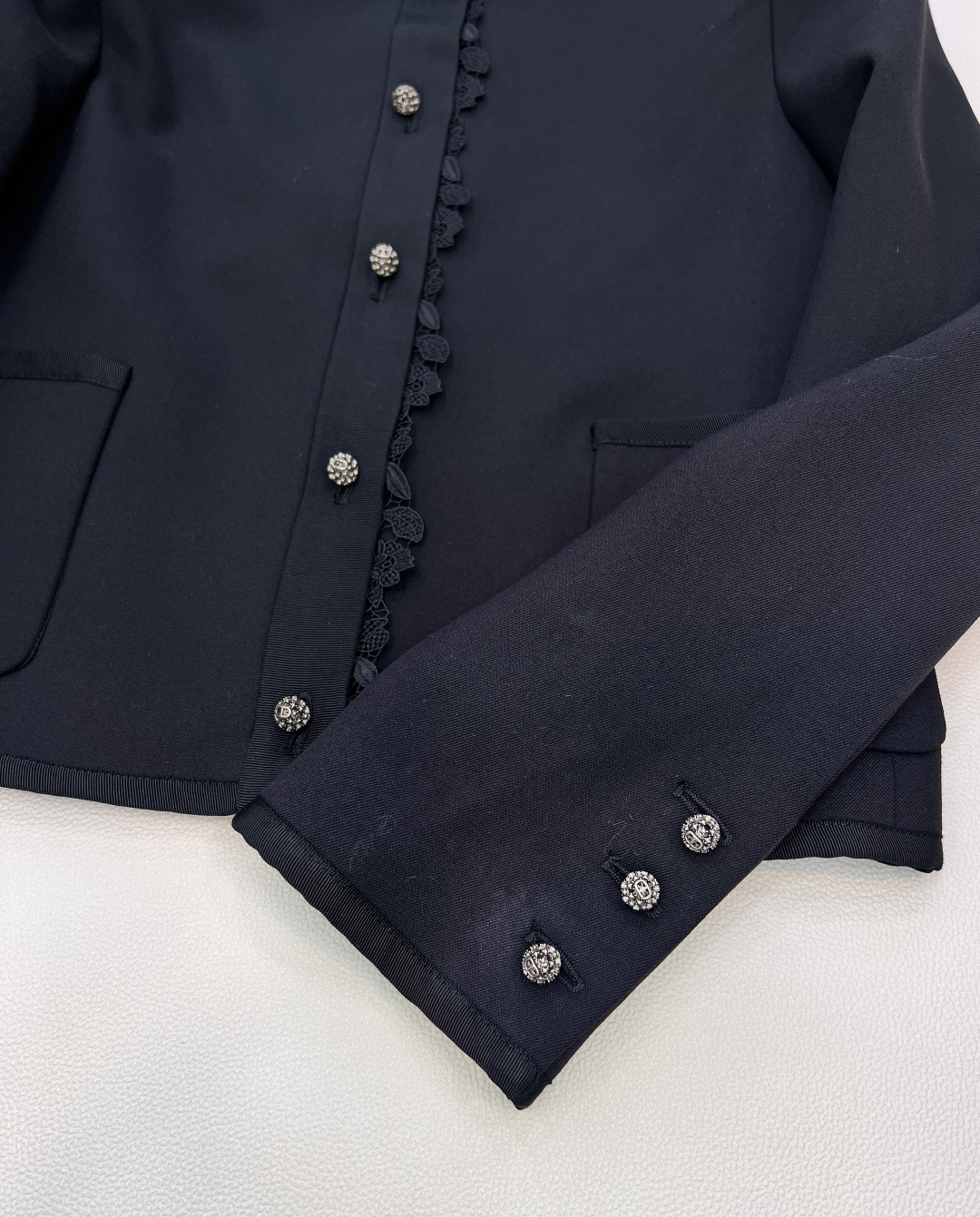 🆕Dioi2025新款小立领绣花西装外套，定制YB进口百分百丝毛材质 质感光泽 垂感更强 品相高级 小立