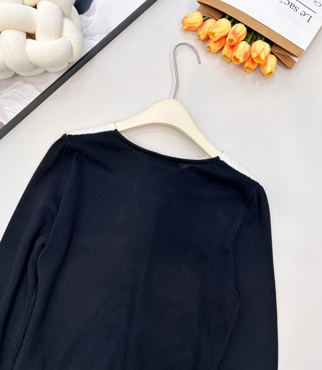 🆕Valentino2025新款立体蝴蝶结套头针织毛衣，定制YB羊毛纱线织造 柔软舒适 洋气显瘦 圆领套