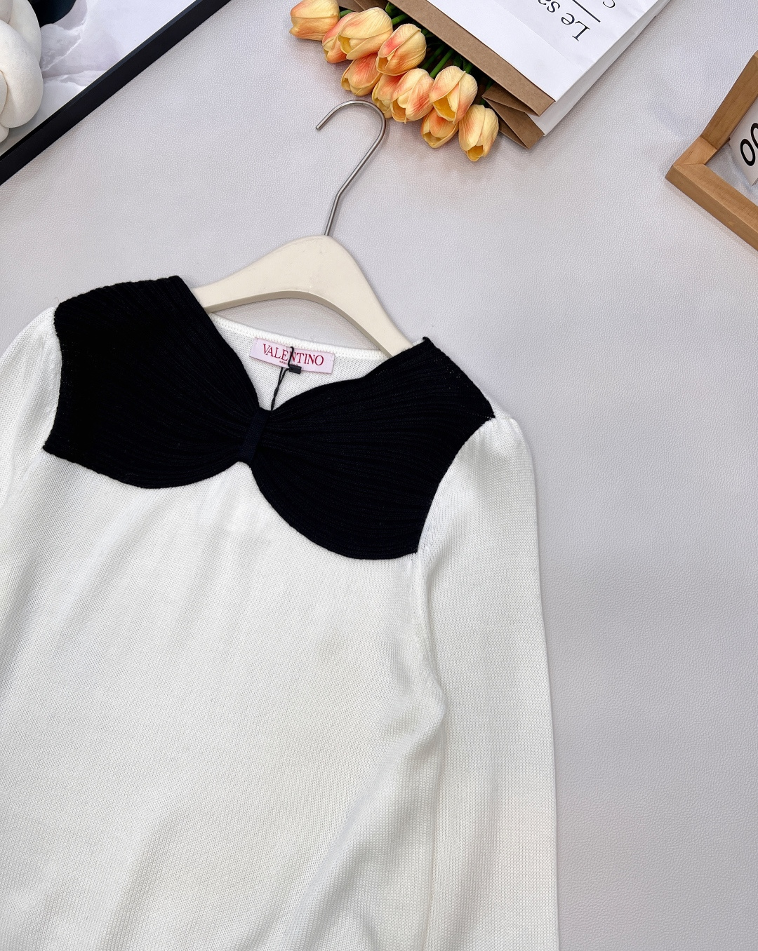 🆕Valentino2025新款立体蝴蝶结套头针织毛衣，定制YB羊毛纱线织造 柔软舒适 洋气显瘦 圆领套