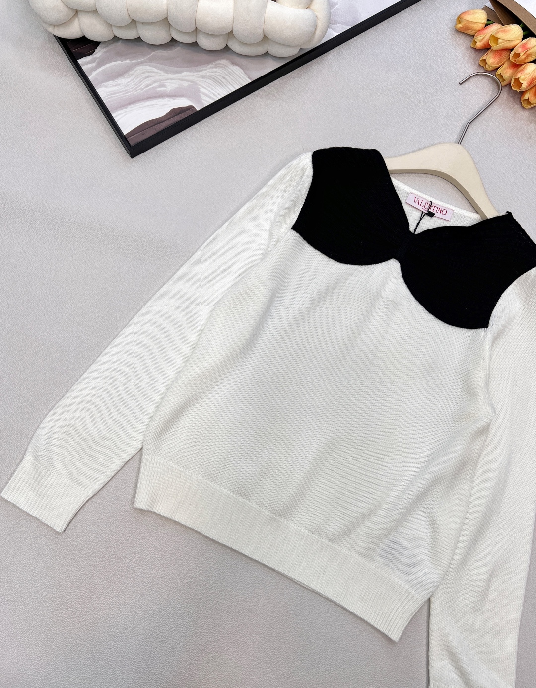 🆕Valentino2025新款立体蝴蝶结套头针织毛衣，定制YB羊毛纱线织造 柔软舒适 洋气显瘦 圆领套