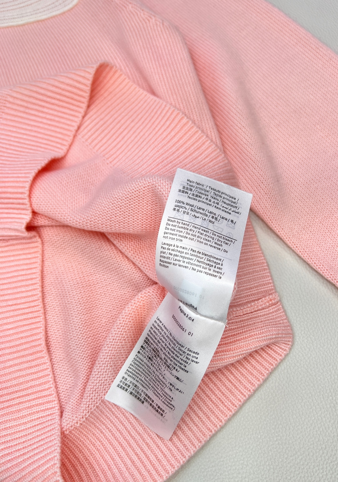 🆕Valentino2025新款立体蝴蝶结套头针织毛衣，定制YB羊毛纱线织造 柔软舒适 洋气显瘦 圆领套