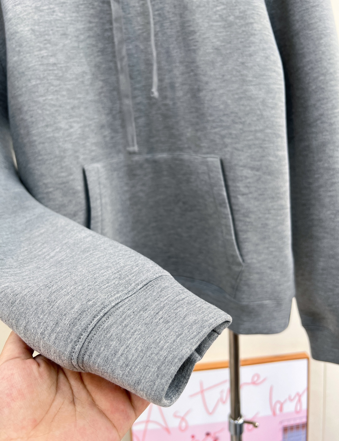 🆕Gucci2025新款连帽抽绳卫衣，定制YB进口空气全棉材质，秋冬保暖舒适，挺括有型，连帽卫衣剪裁，抽