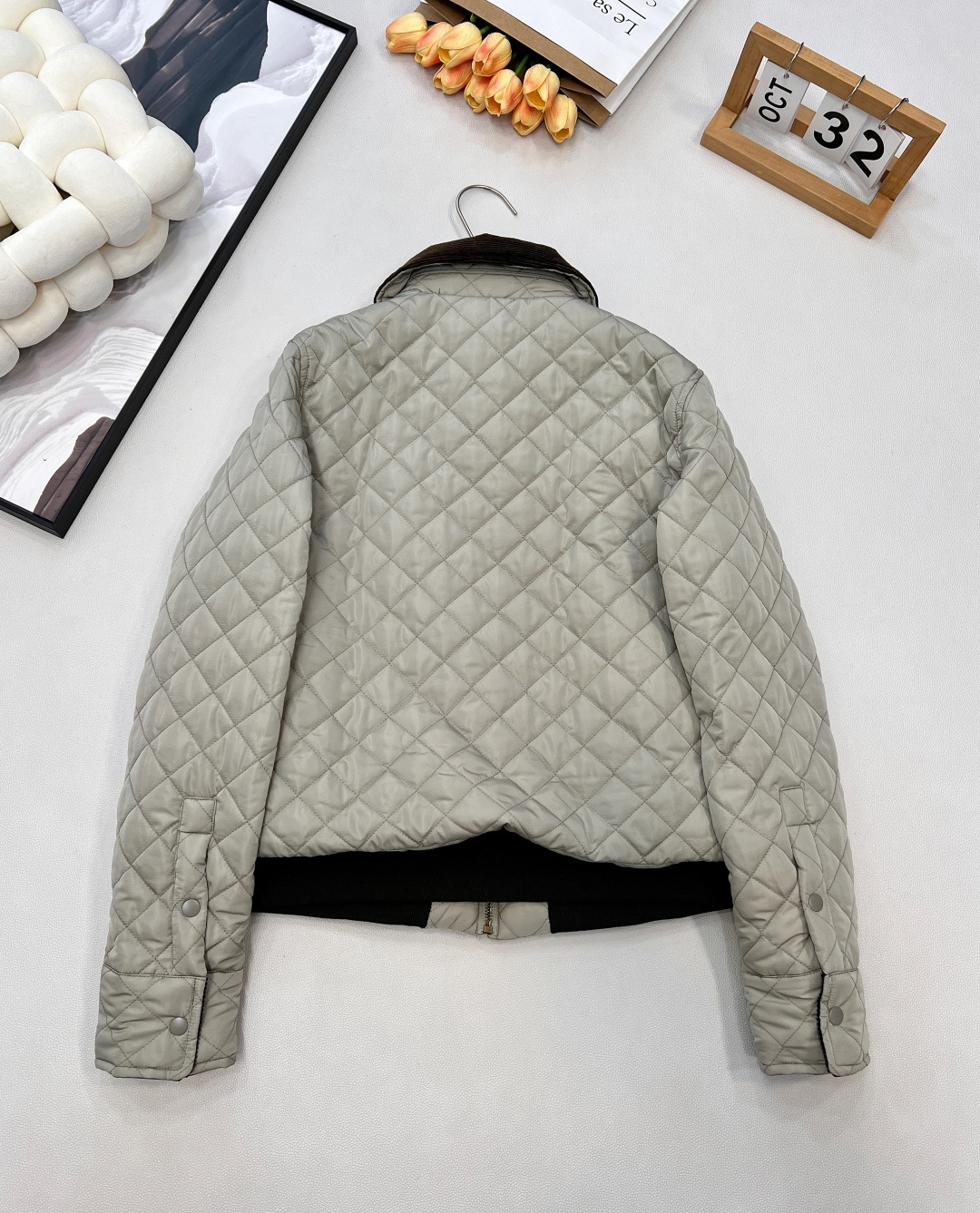 🆕Loewe2025新款灯芯绒领菱格纹棉服外套，定制YB防风防水尼龙材质，羽绒棉填充内里，整件轻盈保暖，