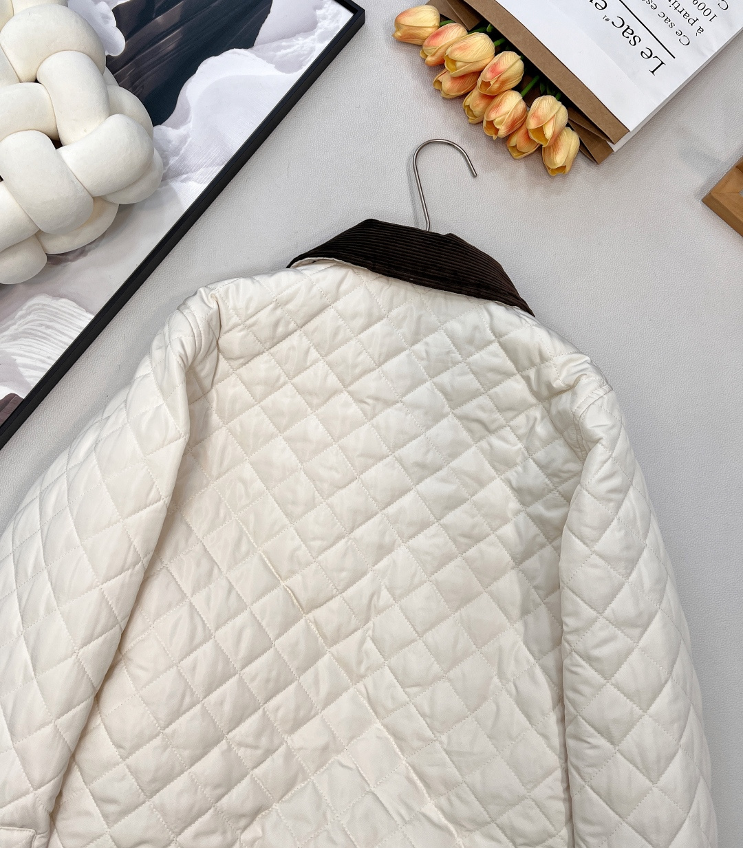 🆕Loewe2025新款灯芯绒领菱格纹棉服外套，定制YB防风防水尼龙材质，羽绒棉填充内里，整件轻盈保暖，